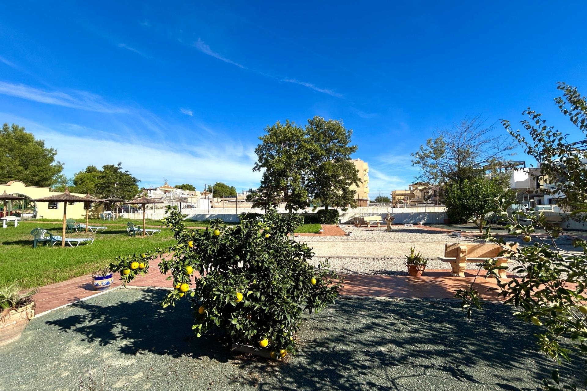 Återförsäljning - Bungalow -
Orihuela Costa - Lomas de Don Juan