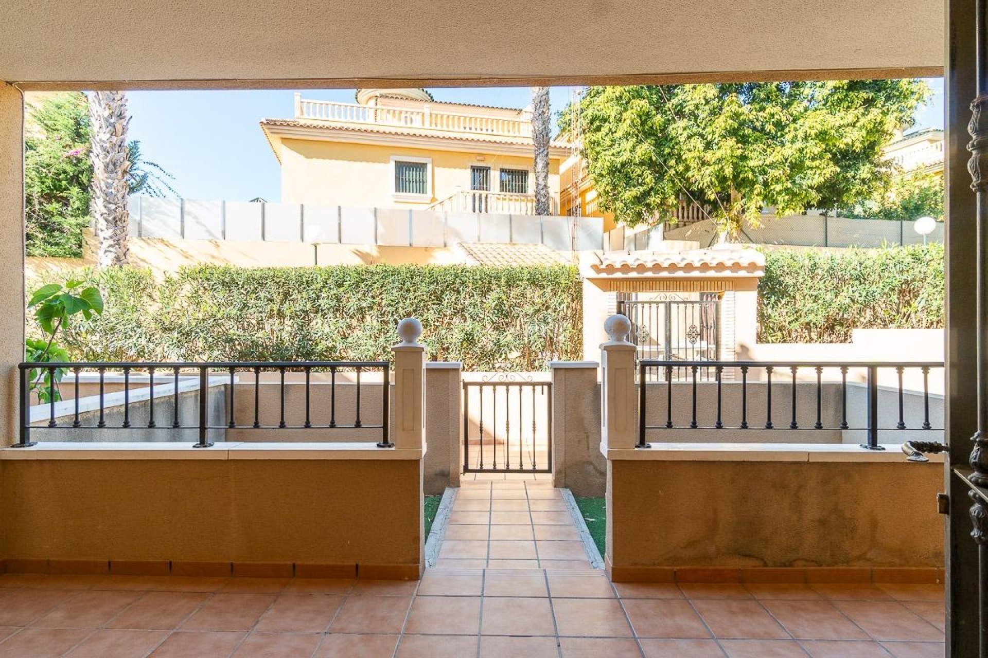 Återförsäljning - Bungalow -
Orihuela Costa - Los Almendros-La Florida