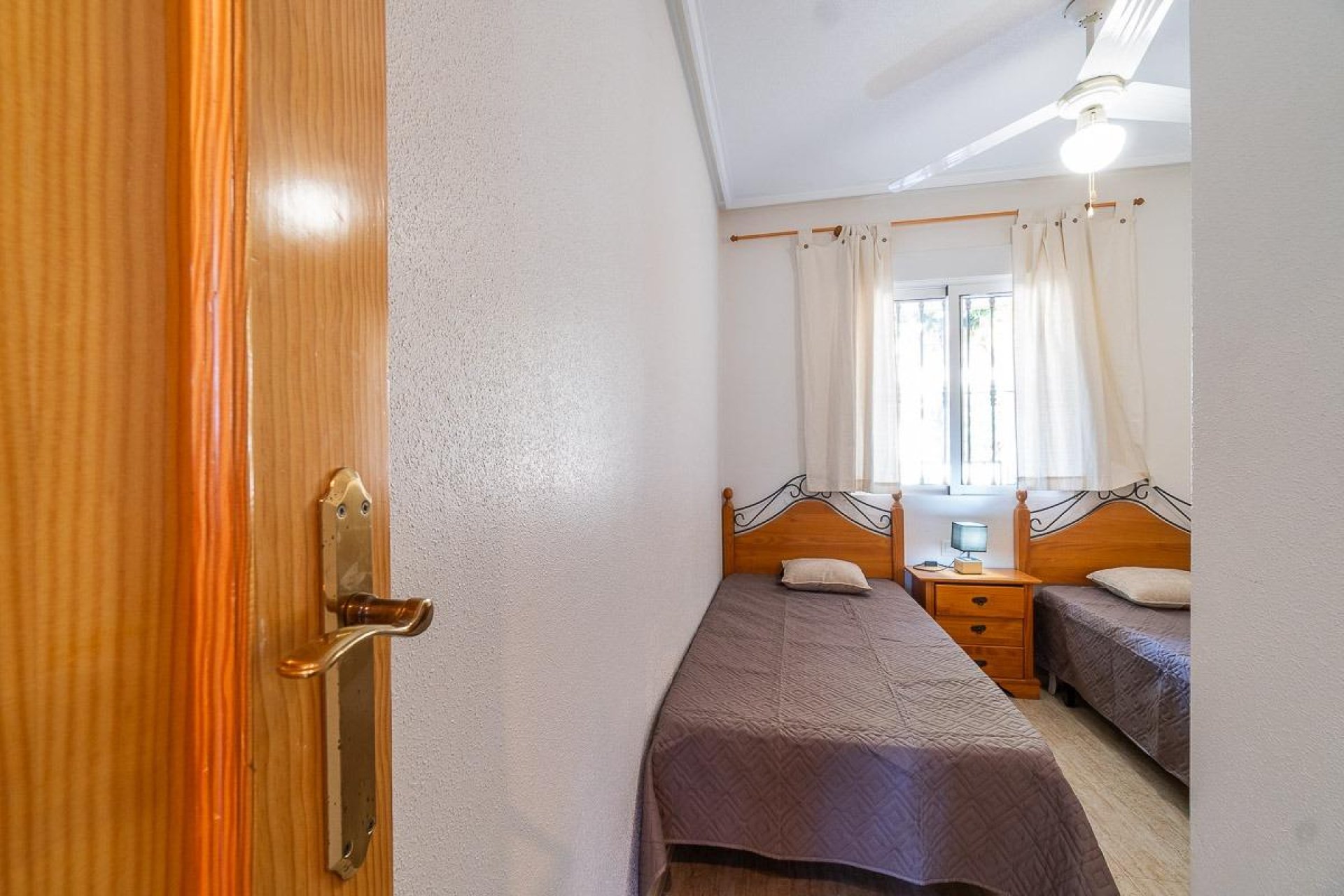 Återförsäljning - Bungalow -
Orihuela Costa - Los Almendros-La Florida