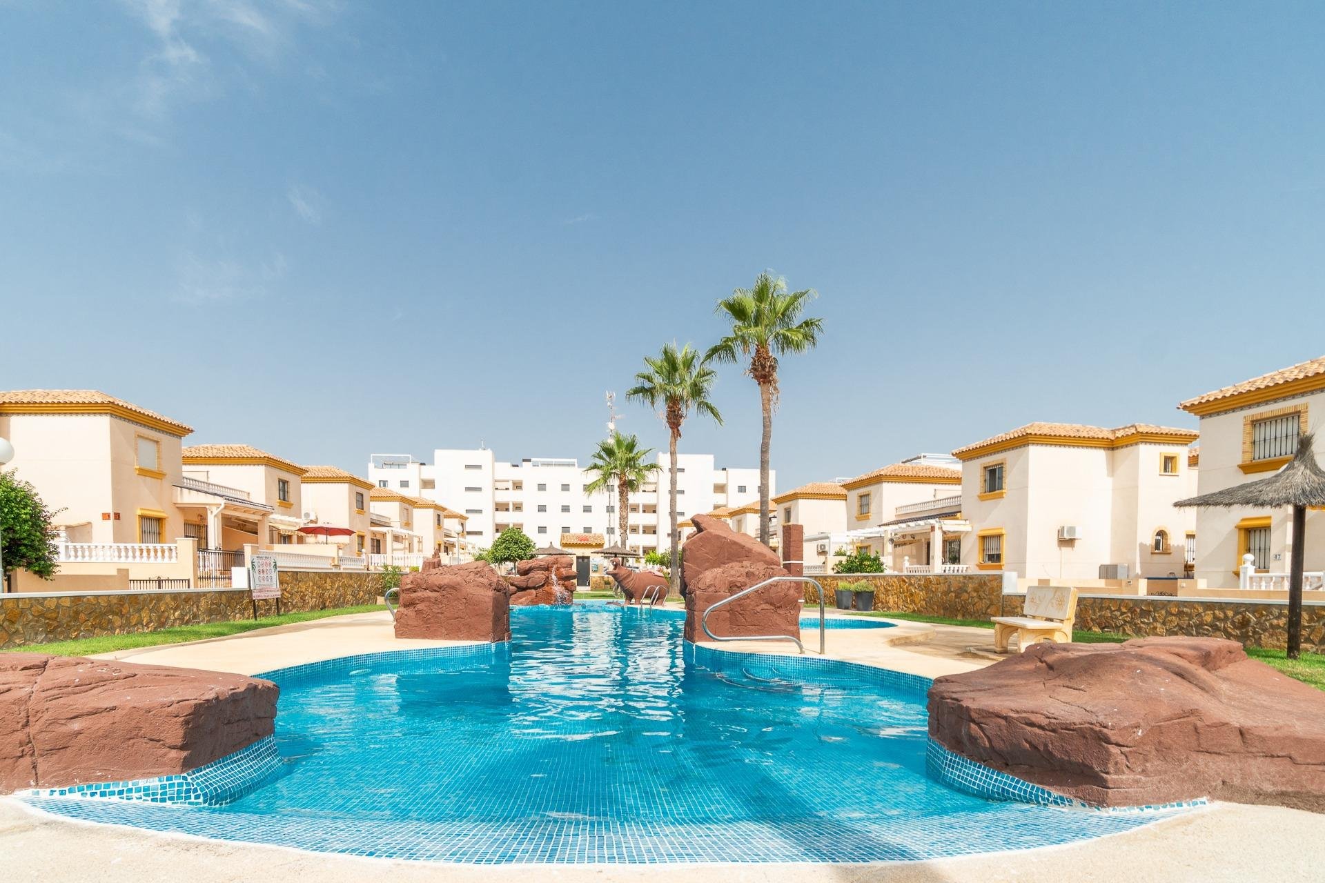 Återförsäljning - Bungalow -
Orihuela Costa - Los Dolses