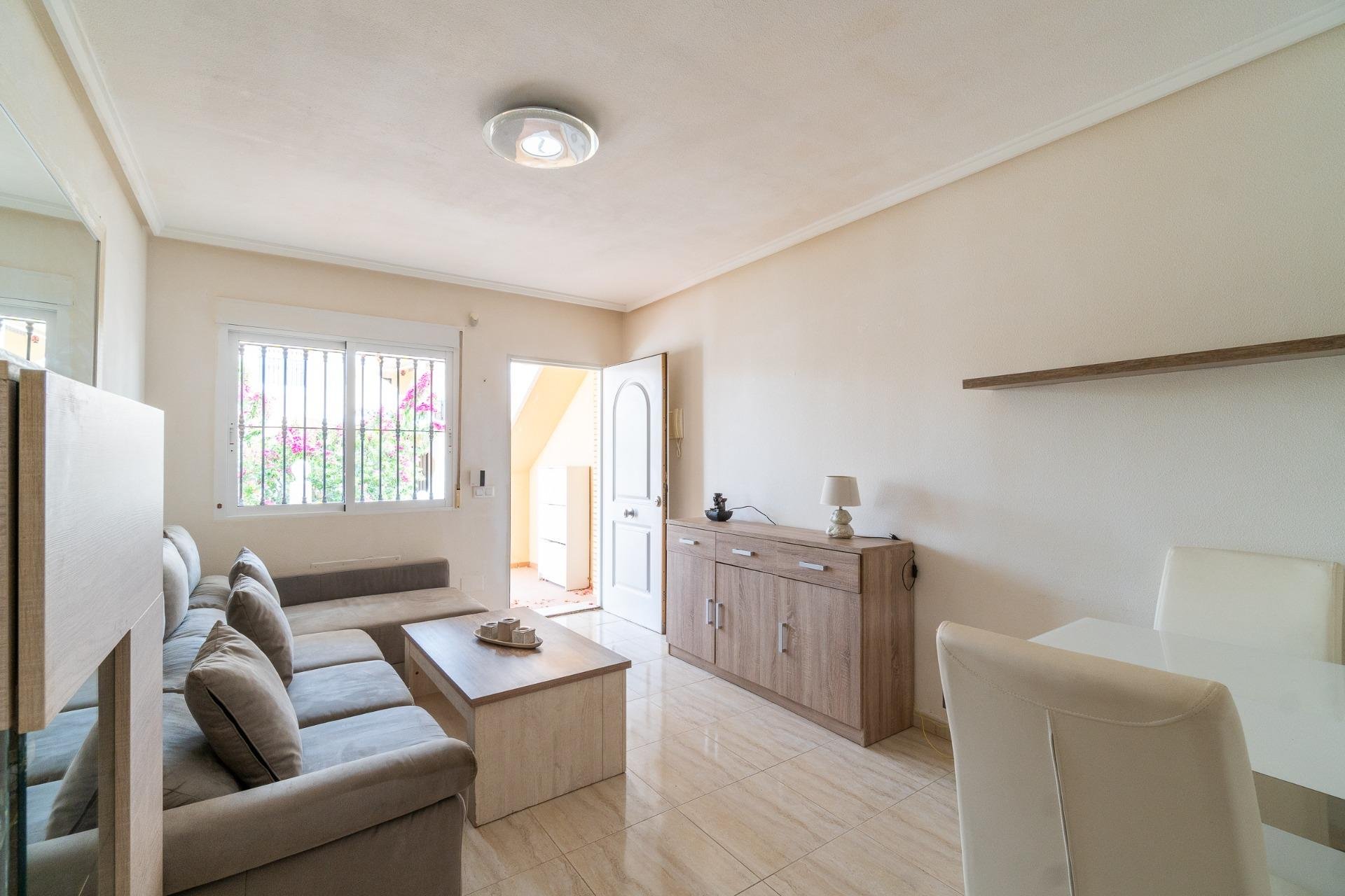Återförsäljning - Bungalow -
Orihuela Costa - Los Dolses