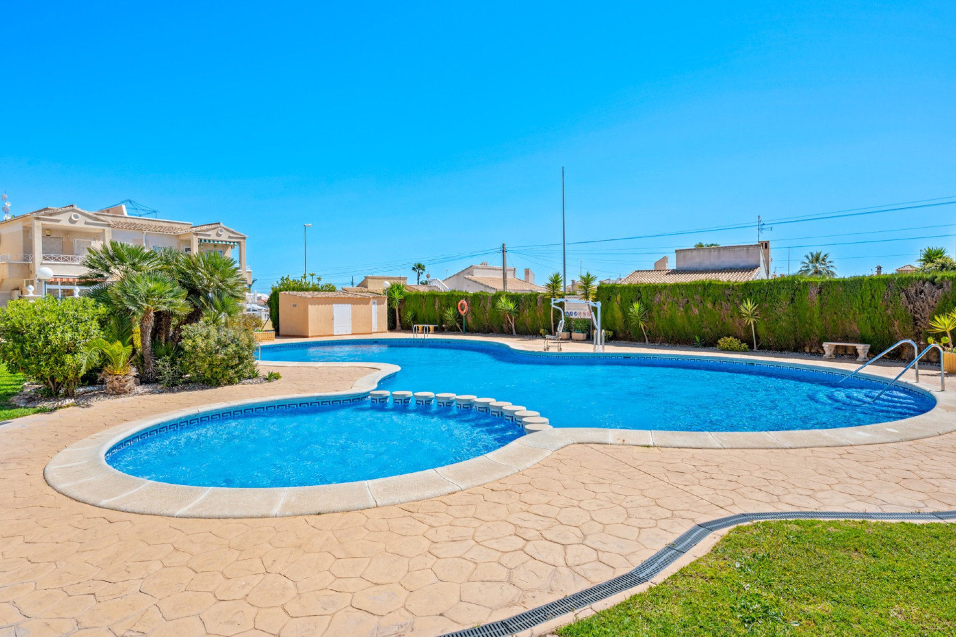 Återförsäljning - Bungalow -
Orihuela Costa - Playa Flamenca