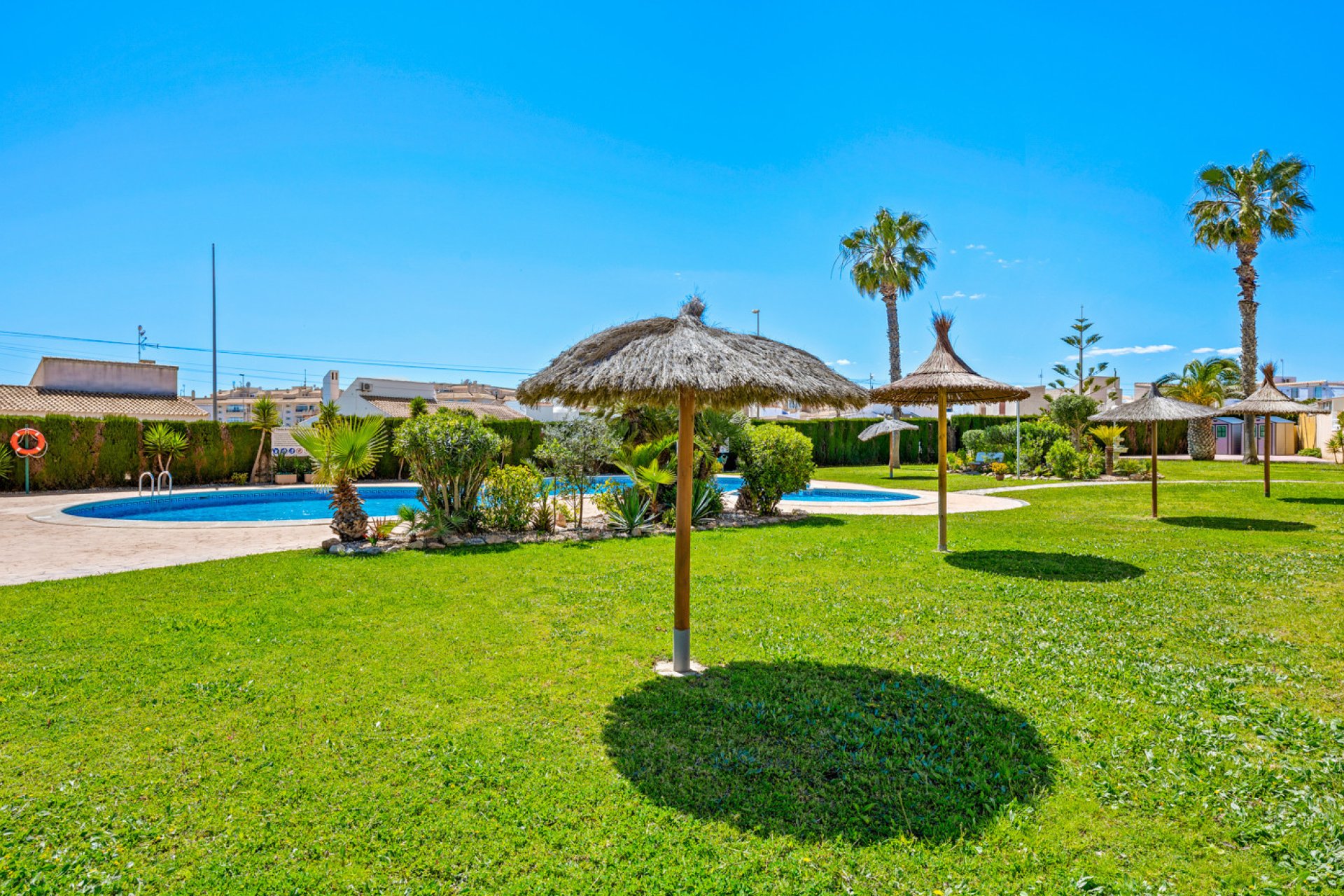 Återförsäljning - Bungalow -
Orihuela Costa - Playa Flamenca
