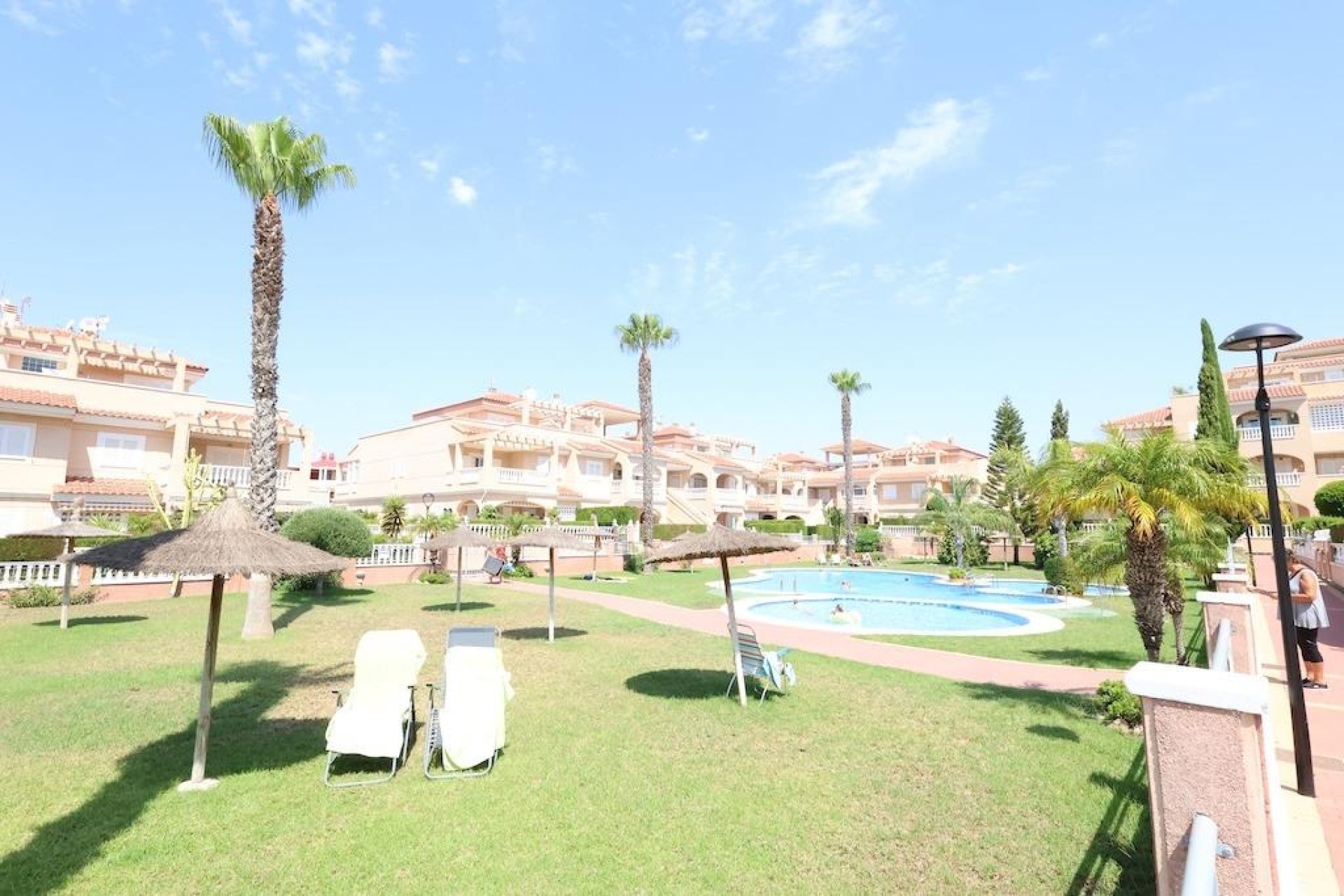 Återförsäljning - Bungalow -
Orihuela Costa - Punta Prima