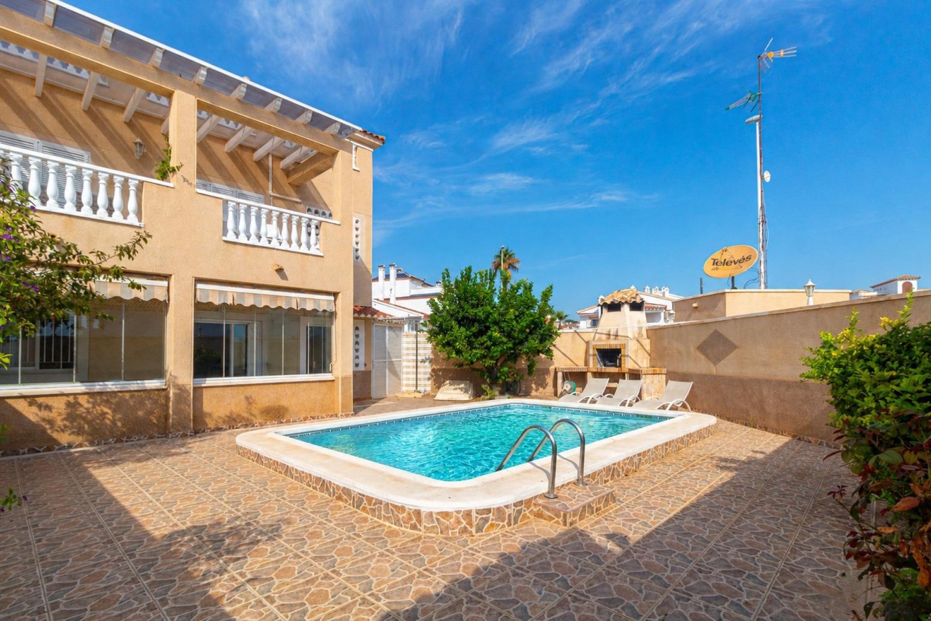 Återförsäljning - Bungalow -
Orihuela Costa - Punta Prima