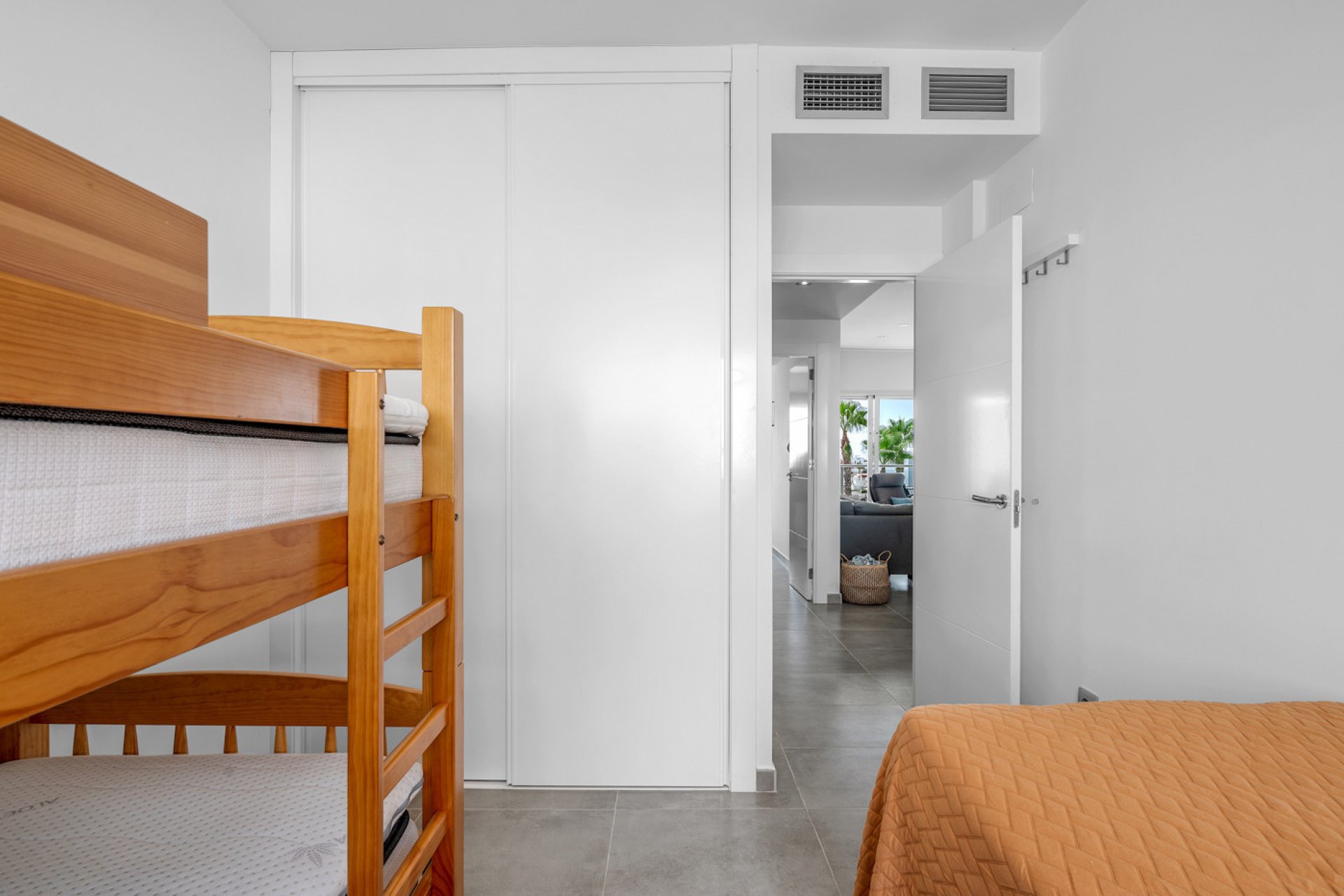 Återförsäljning - Bungalow -
Orihuela Costa - Punta Prima