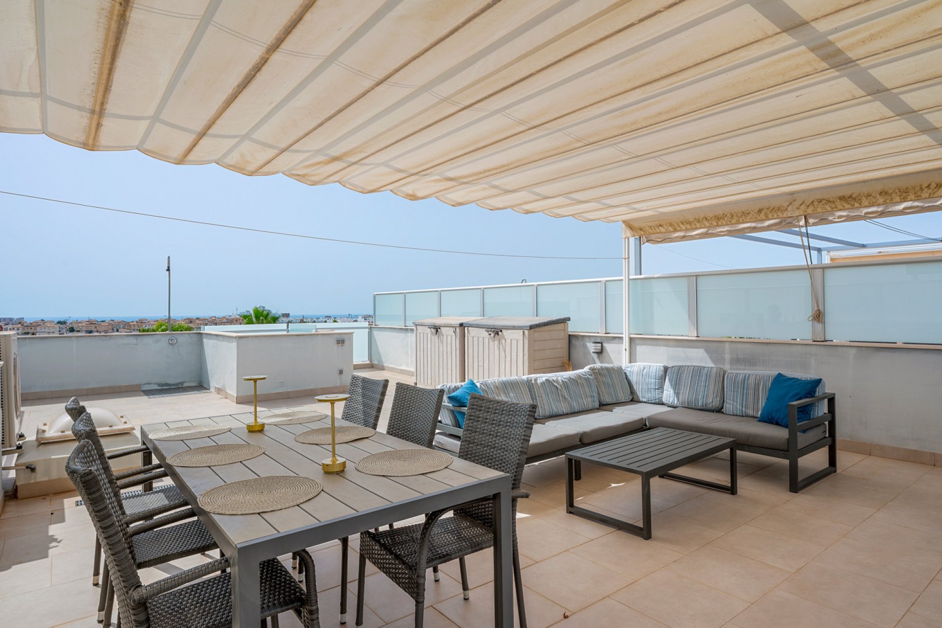 Återförsäljning - Bungalow -
Orihuela Costa - Punta Prima