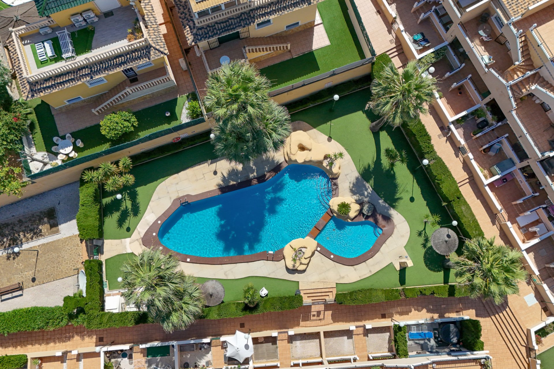 Återförsäljning - Bungalow -
Orihuela Costa - Villamartín