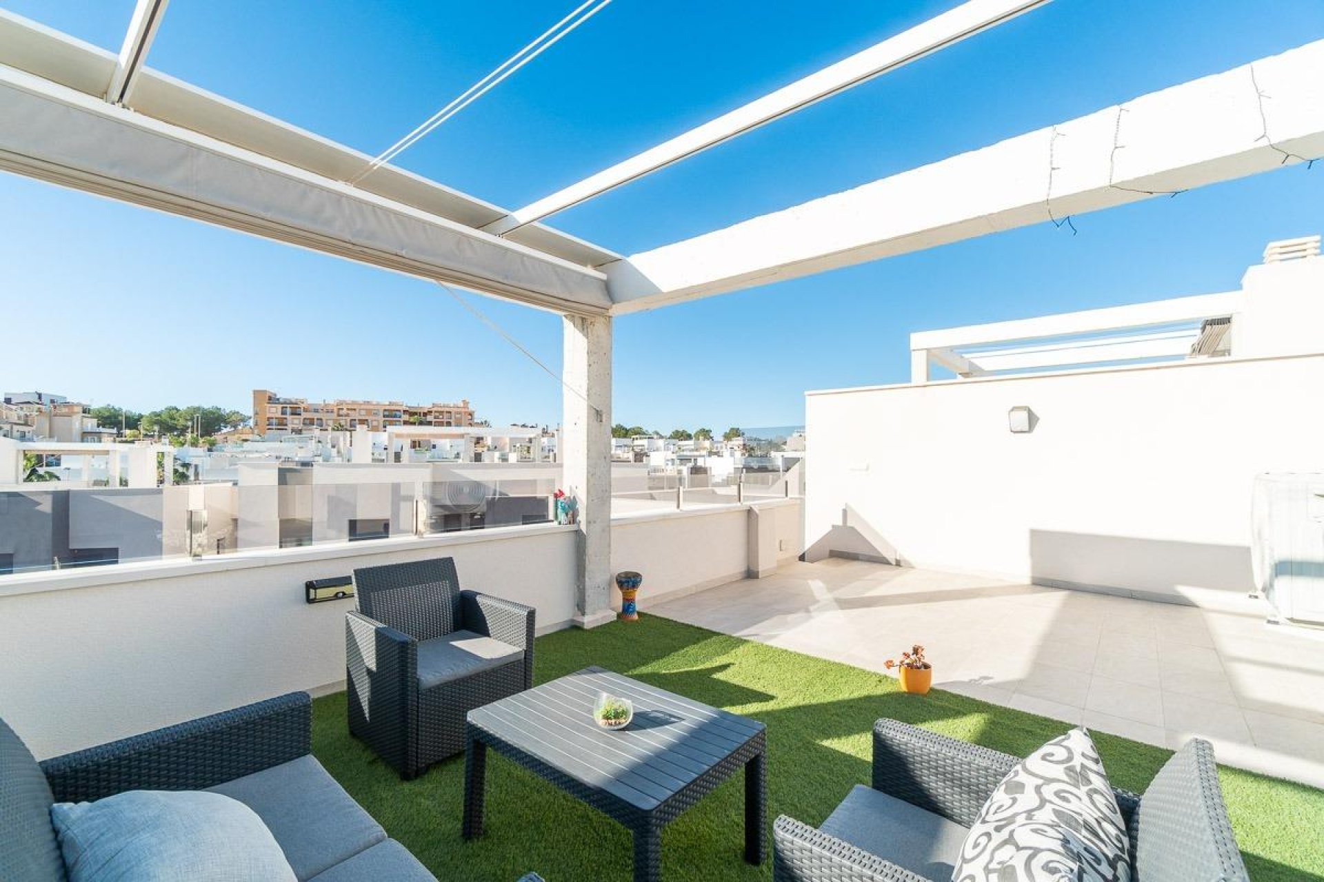 Återförsäljning - Bungalow -
Orihuela Costa - Villamartin