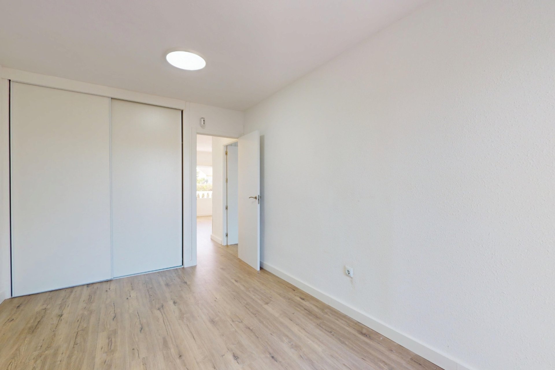 Återförsäljning - Bungalow -
Orihuela Costa - Villamartín
