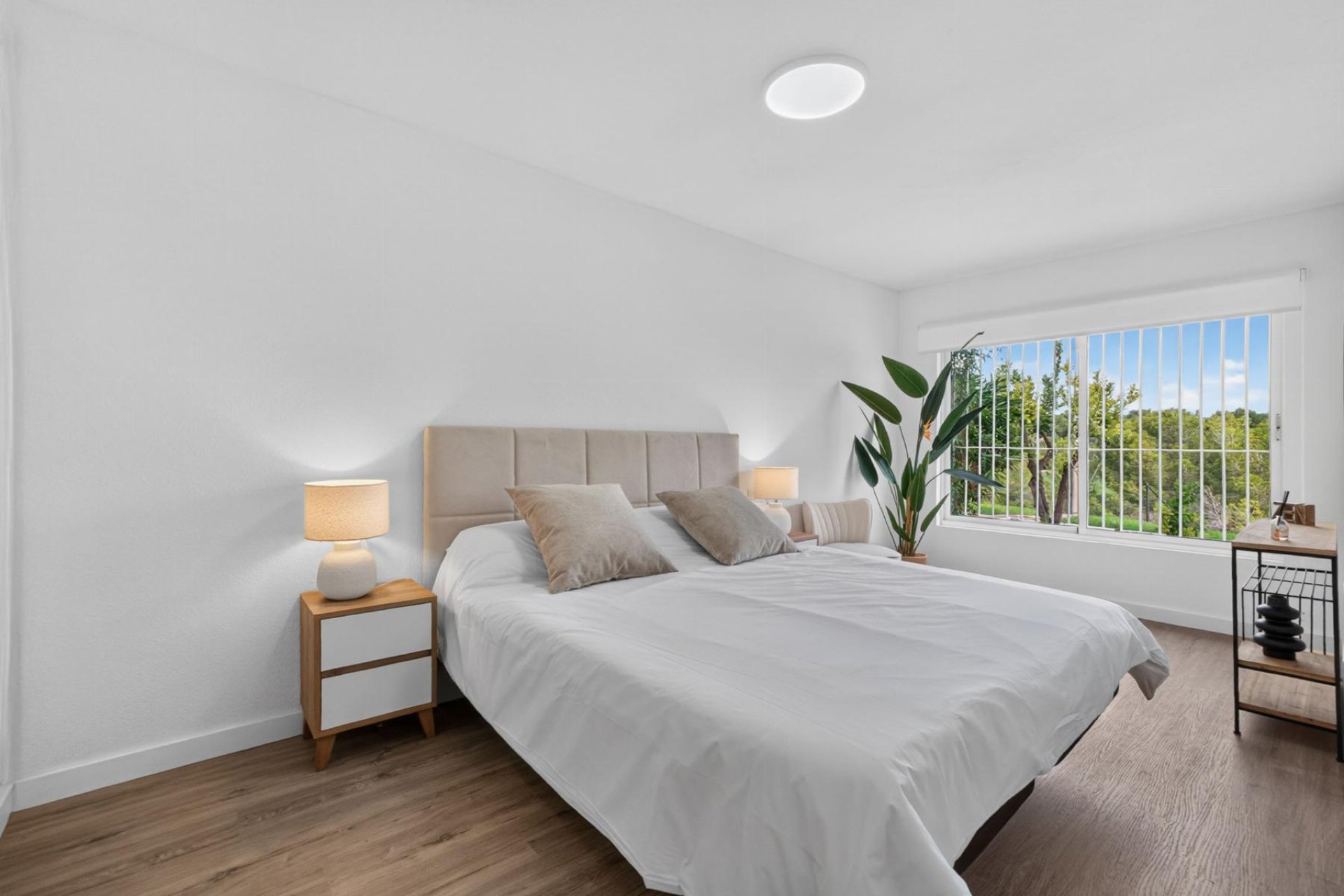 Återförsäljning - Bungalow -
Orihuela Costa - Villamartín