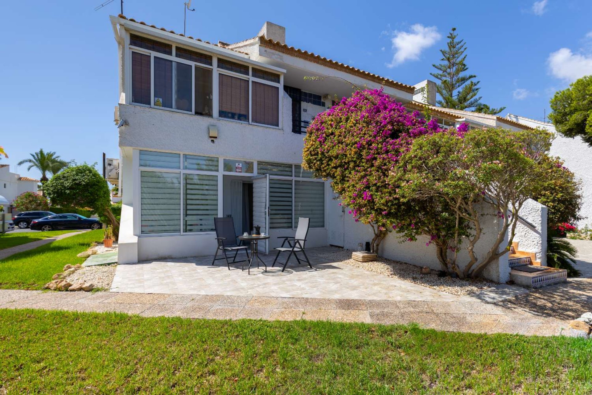 Återförsäljning - Bungalow -
Orihuela - Orihuela Costa
