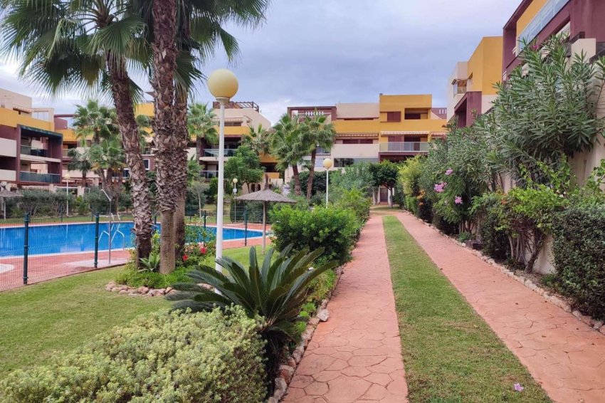 Återförsäljning - Bungalow -
Orihuela - Playa Flamenca