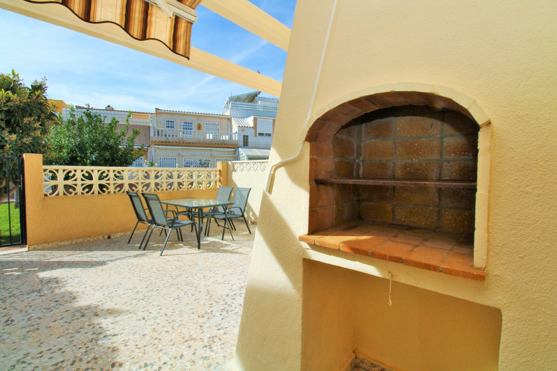 Återförsäljning - Bungalow -
Playa Flamenca