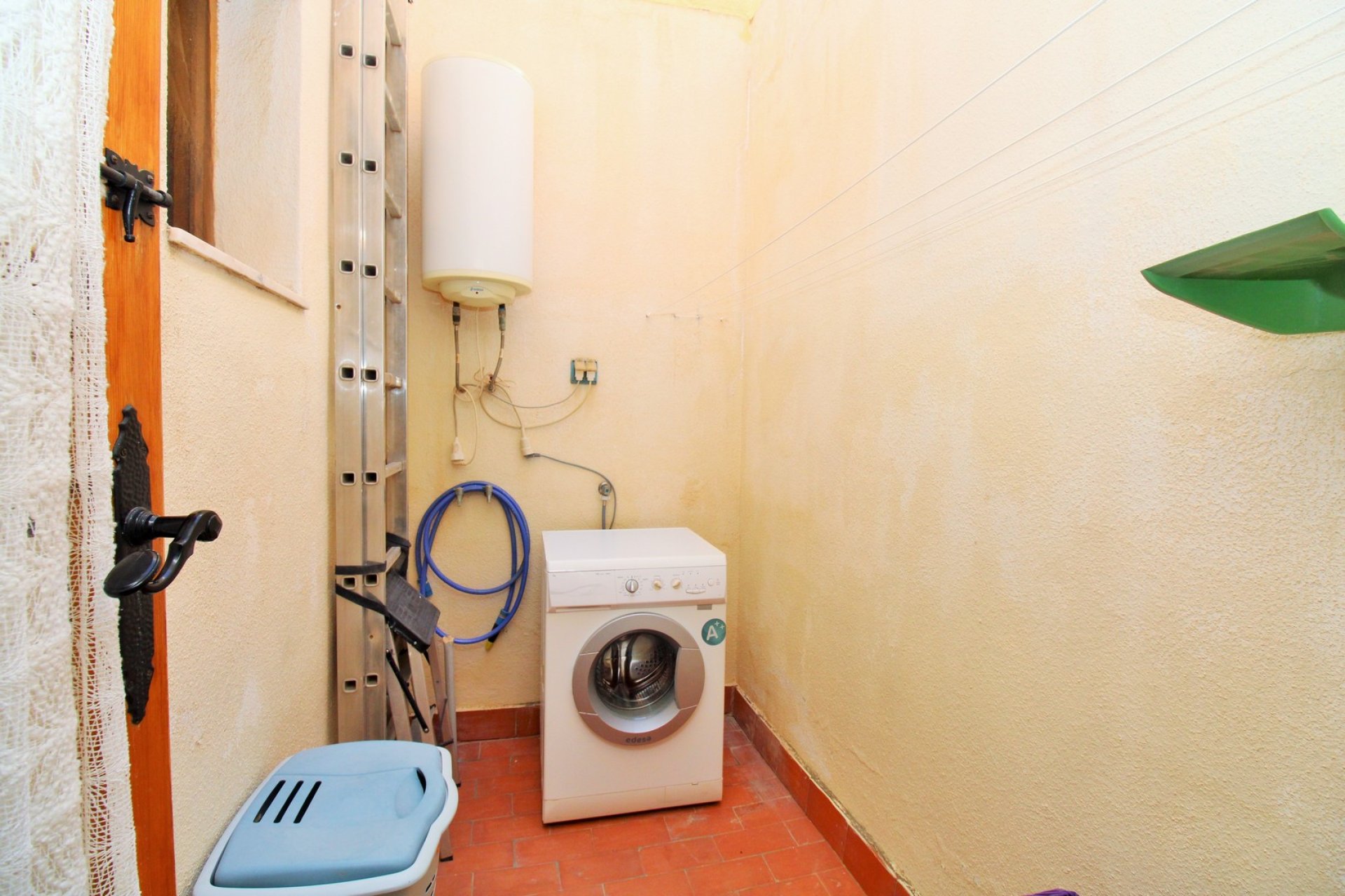 Återförsäljning - Bungalow -
Playa Flamenca