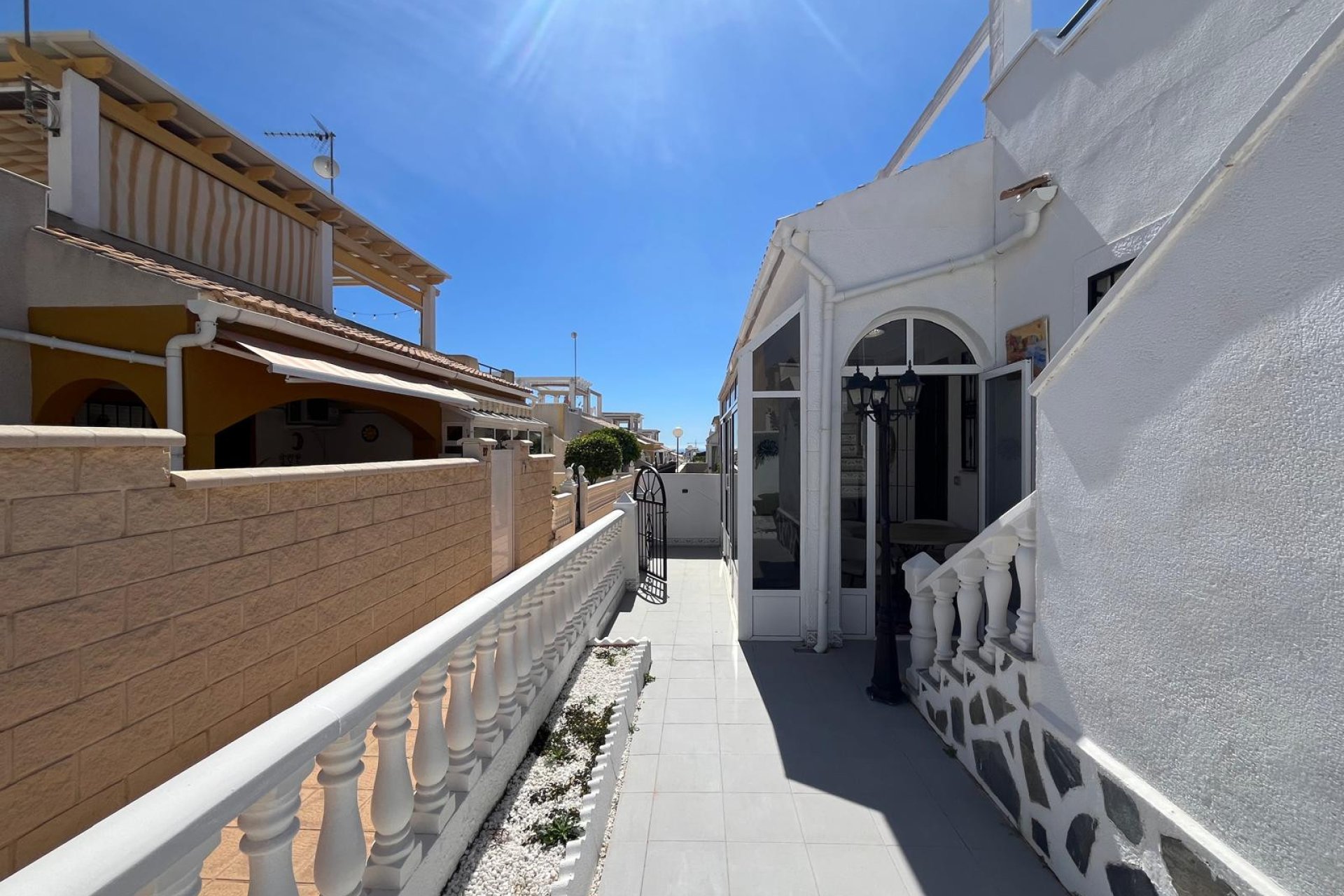 Återförsäljning - Bungalow -
Punta Prima - Serena