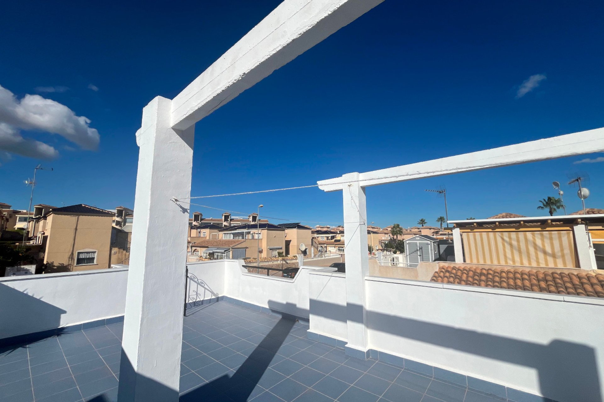 Återförsäljning - Bungalow -
Punta Prima - Serena