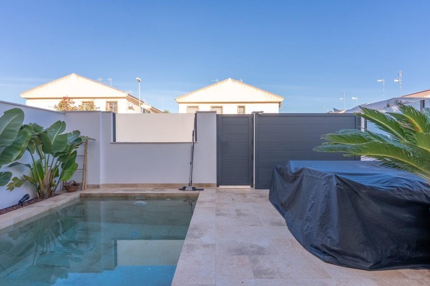 Återförsäljning - Bungalow -
San Pedro del Pinatar - CENTRO