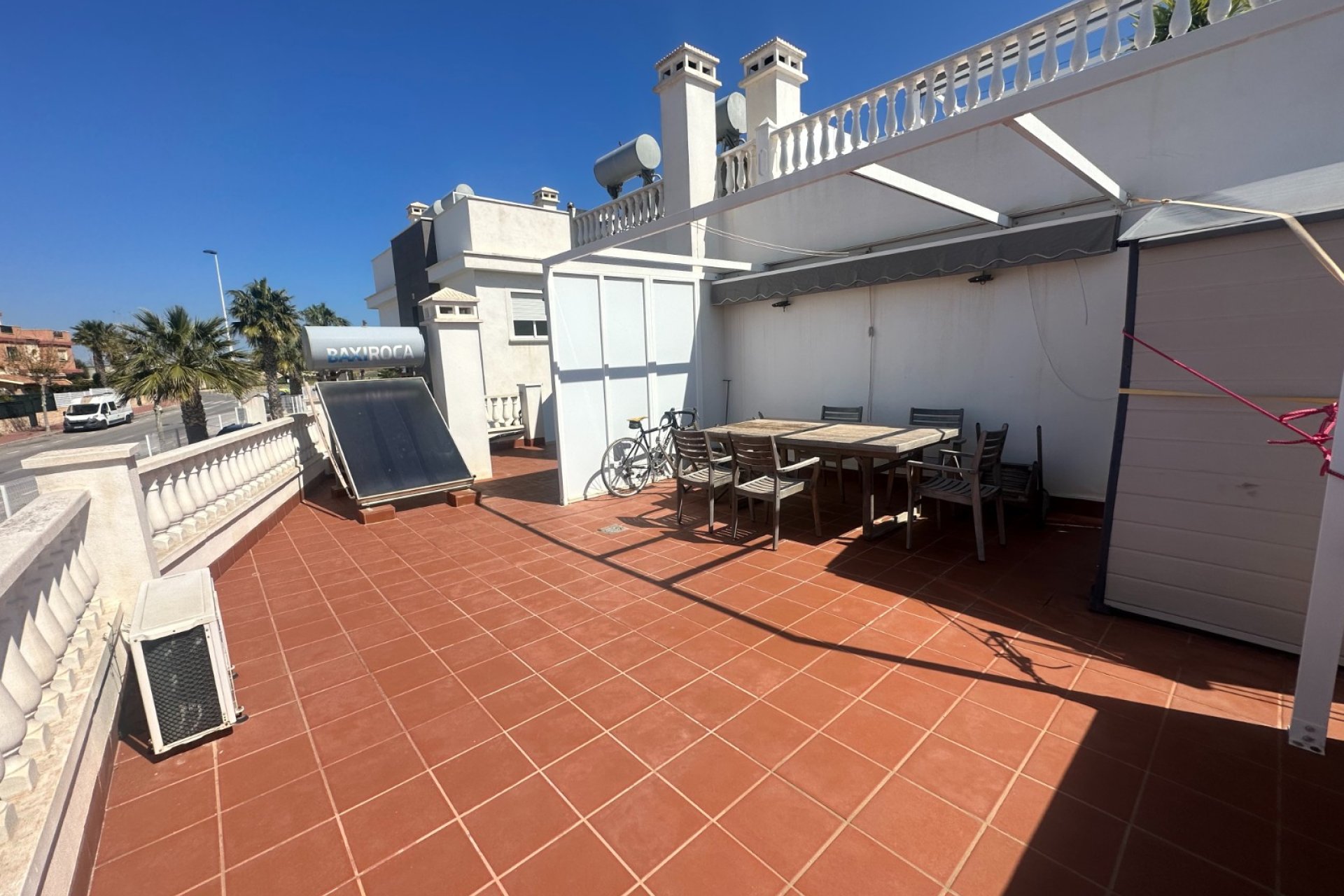 Återförsäljning - Bungalow -
Torrevieja - Aguas Nuevas