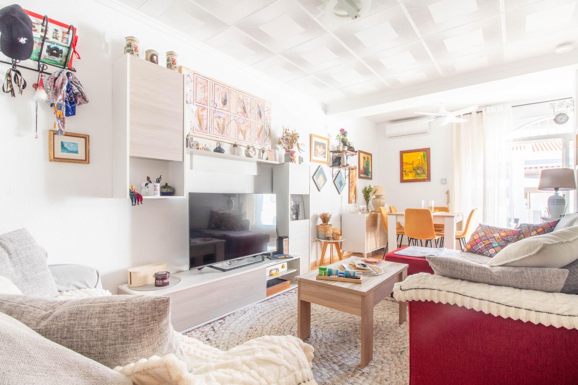 Återförsäljning - Bungalow -
Torrevieja - El chaparral