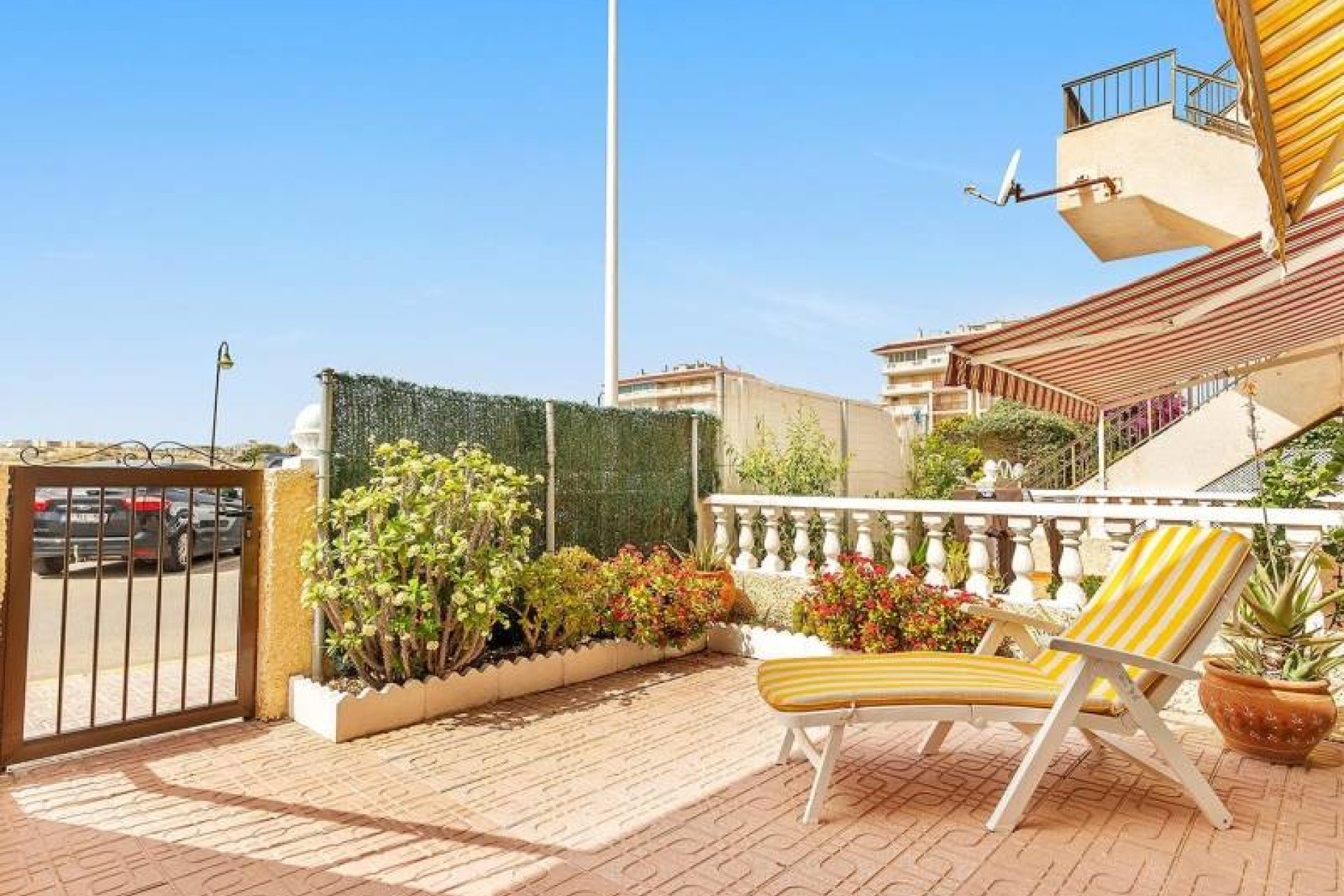 Återförsäljning - Bungalow -
Torrevieja - La Mata