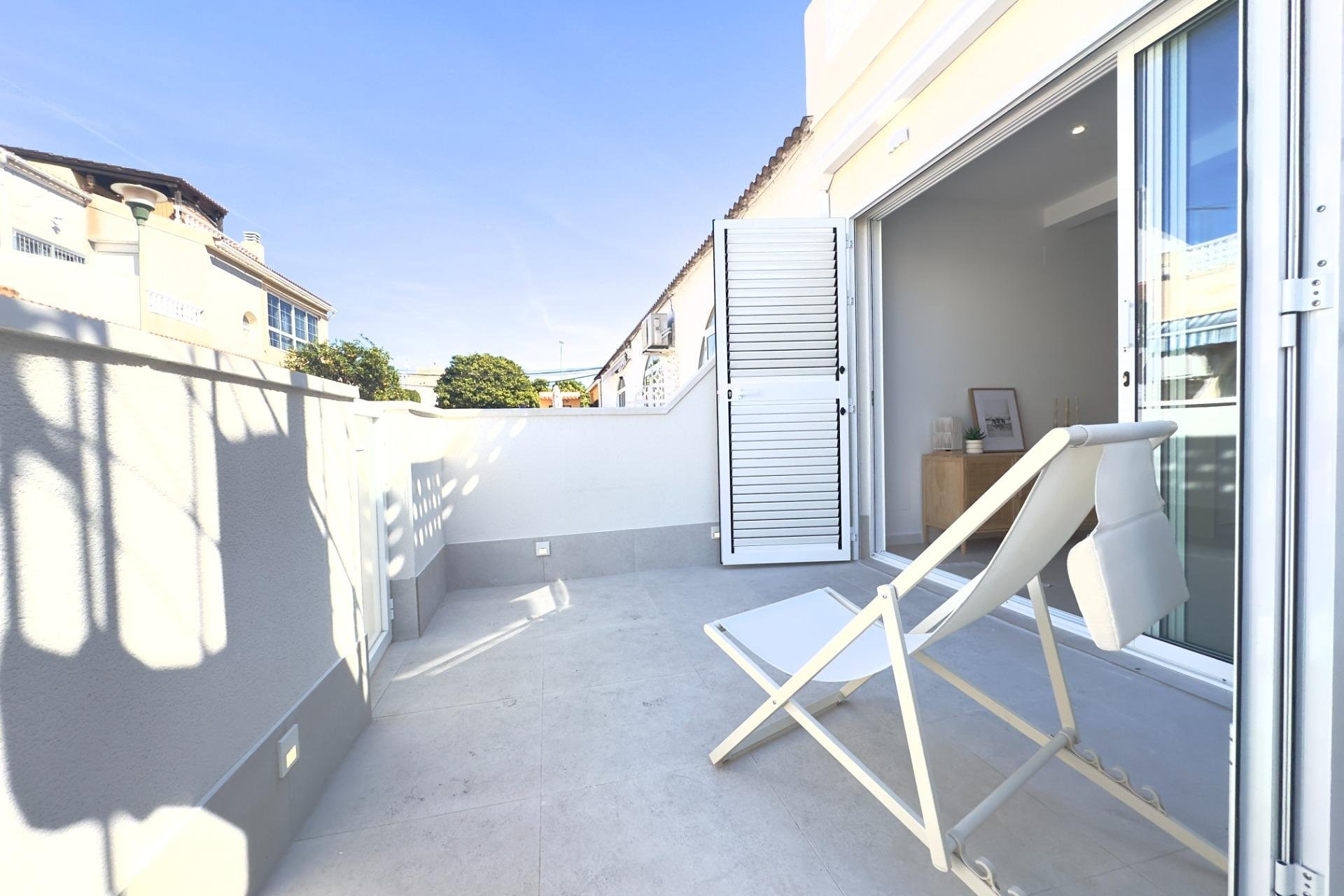 Återförsäljning - Bungalow -
Torrevieja - La Siesta - El Salado - Torreta