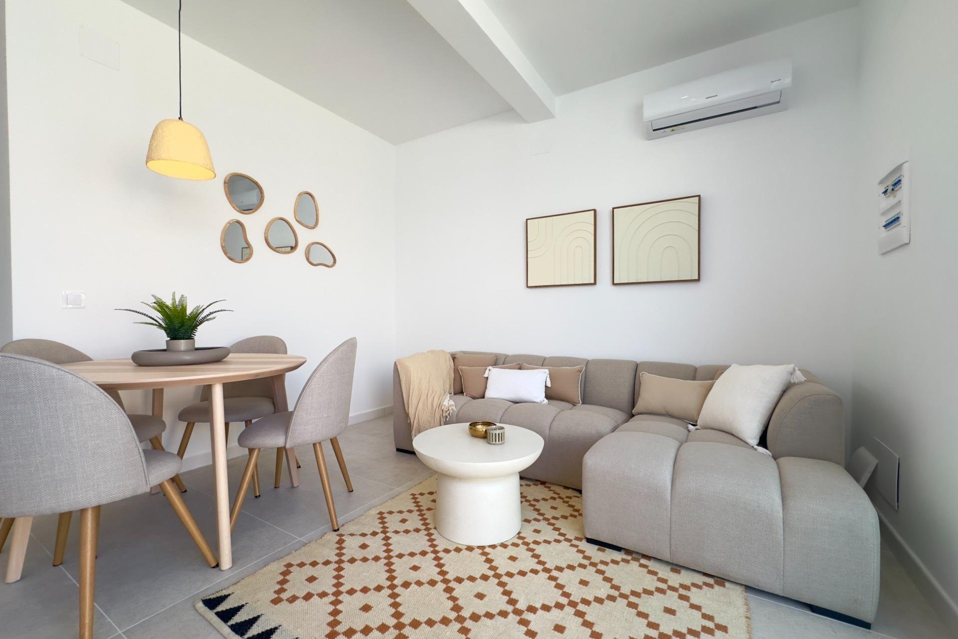 Återförsäljning - Bungalow -
Torrevieja - La Siesta - El Salado - Torreta