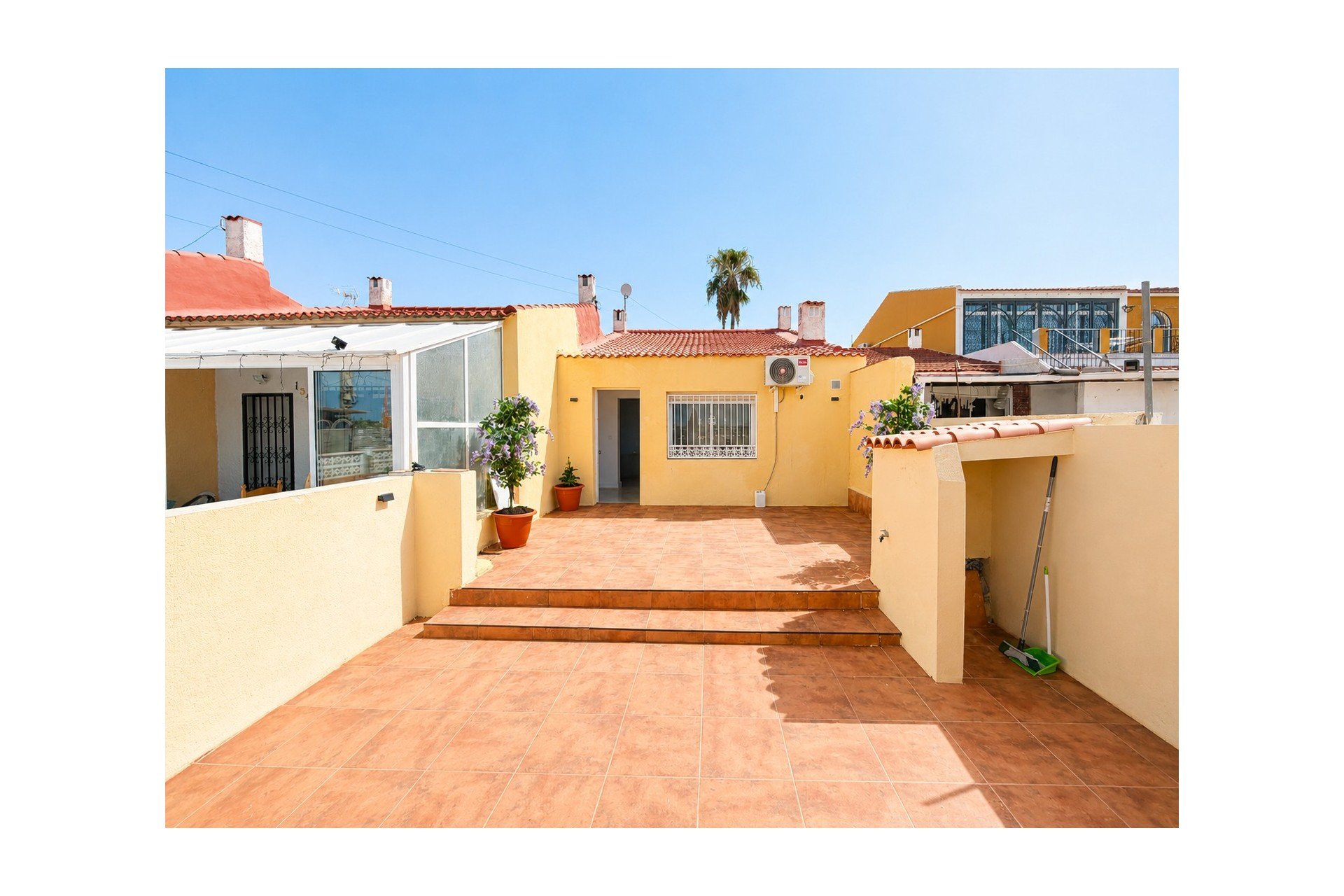 Återförsäljning - Bungalow -
Torrevieja - La Siesta - El Salado - Torreta