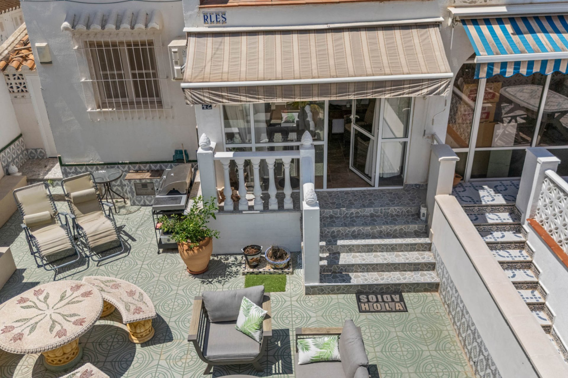 Återförsäljning - Bungalow -
Torrevieja - Lago jardin