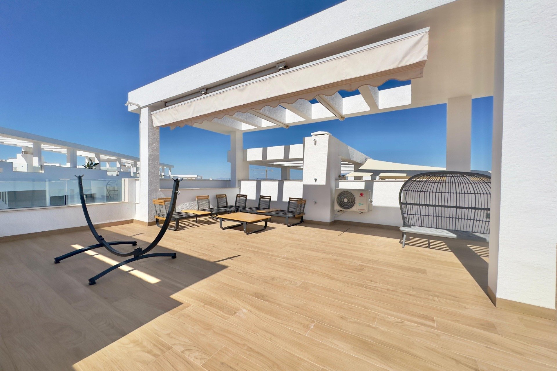 Återförsäljning - Bungalow -
Torrevieja - Los balcones