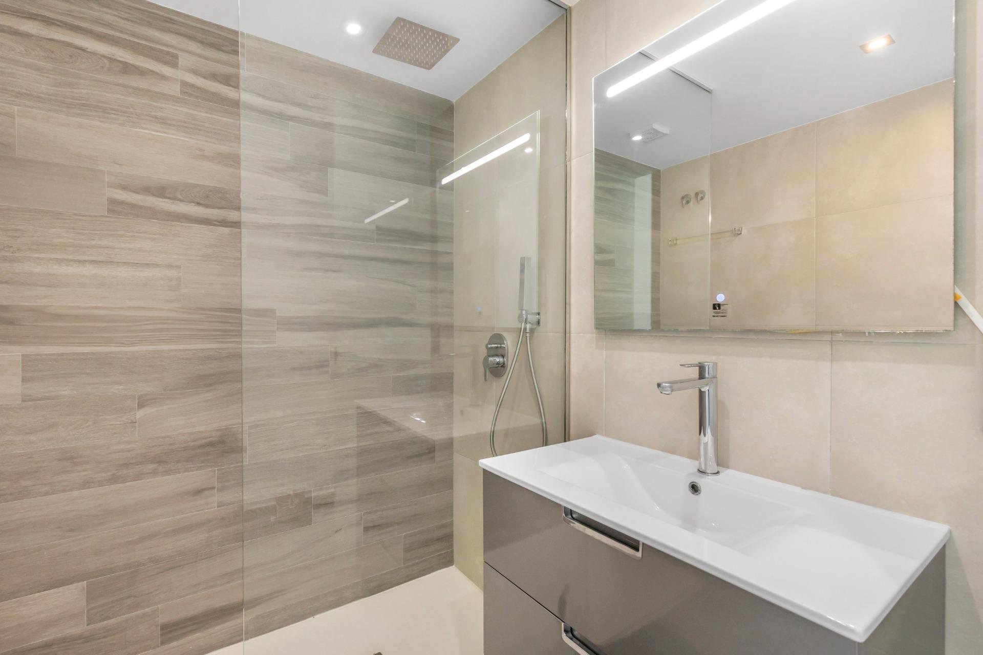 Återförsäljning - Bungalow -
Torrevieja - Los Balcones