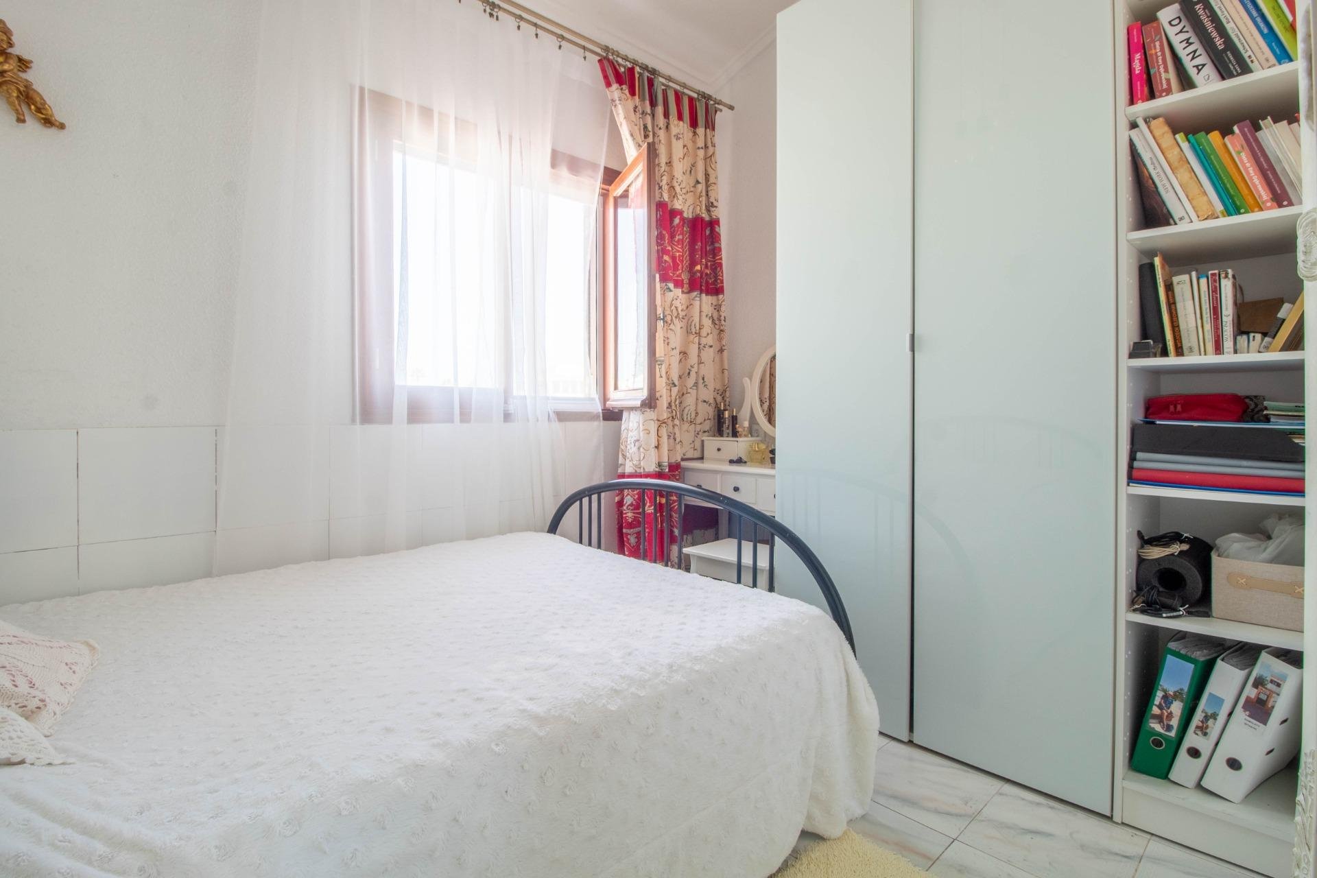 Återförsäljning - Bungalow -
Torrevieja - Los Frutales