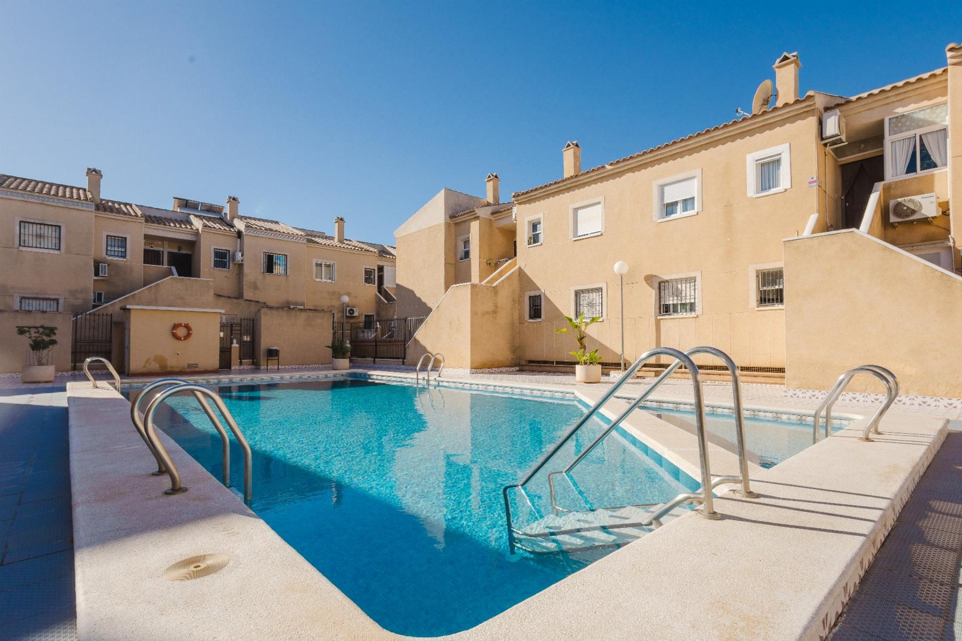 Återförsäljning - Bungalow -
Torrevieja - Parque de las Naciones