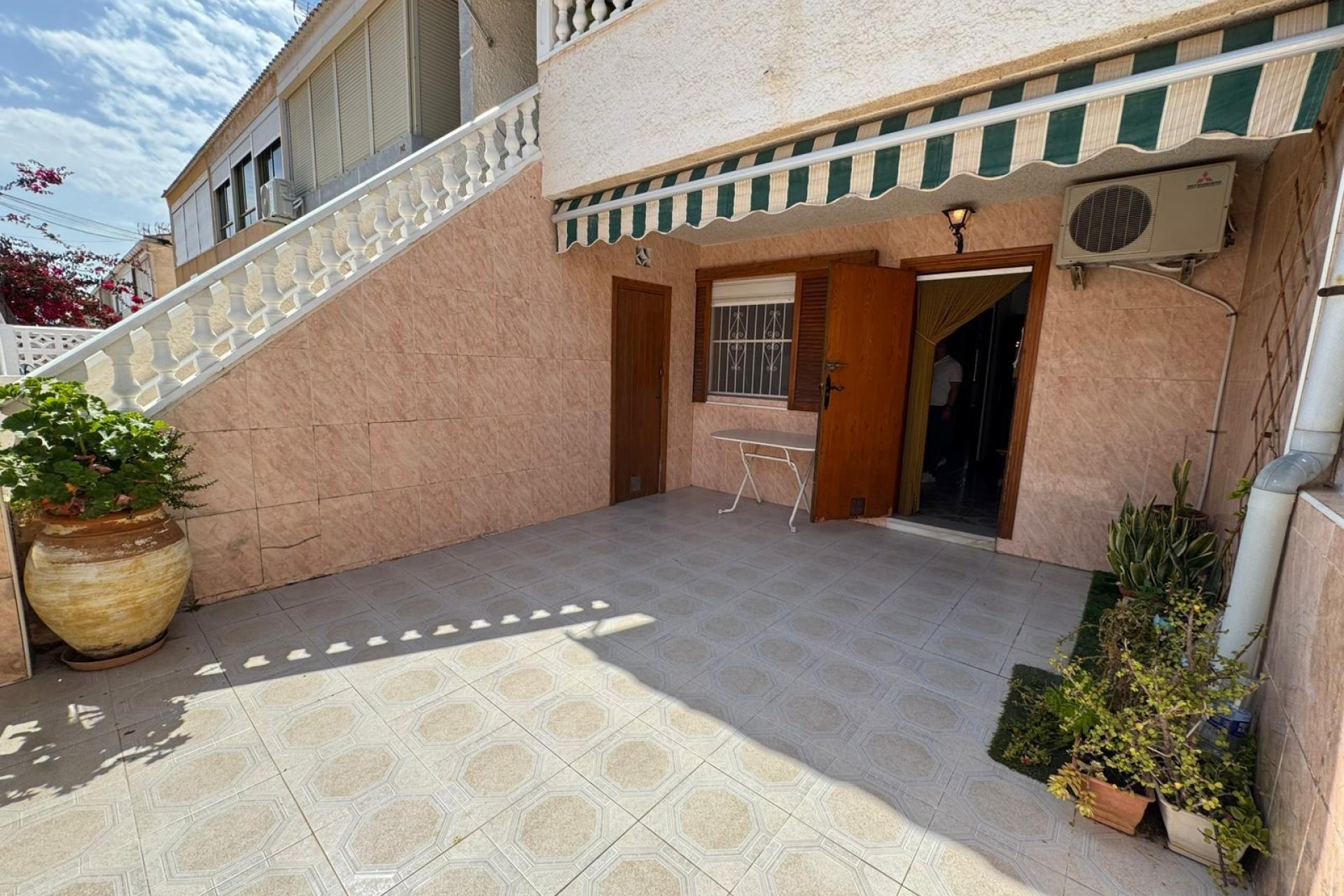 Återförsäljning - Bungalow -
Torrevieja - Playa de los Naufragos