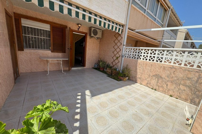 Återförsäljning - Bungalow -
Torrevieja - Playa de los Naufragos