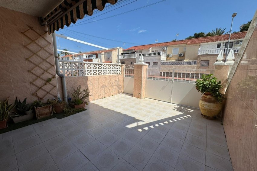 Återförsäljning - Bungalow -
Torrevieja - Playa de los Naufragos