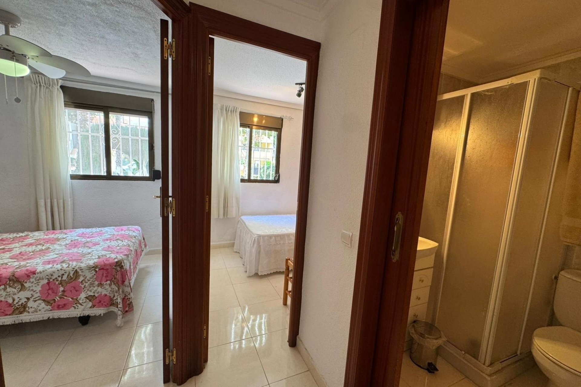 Återförsäljning - Bungalow -
Torrevieja - Playa de los Naufragos