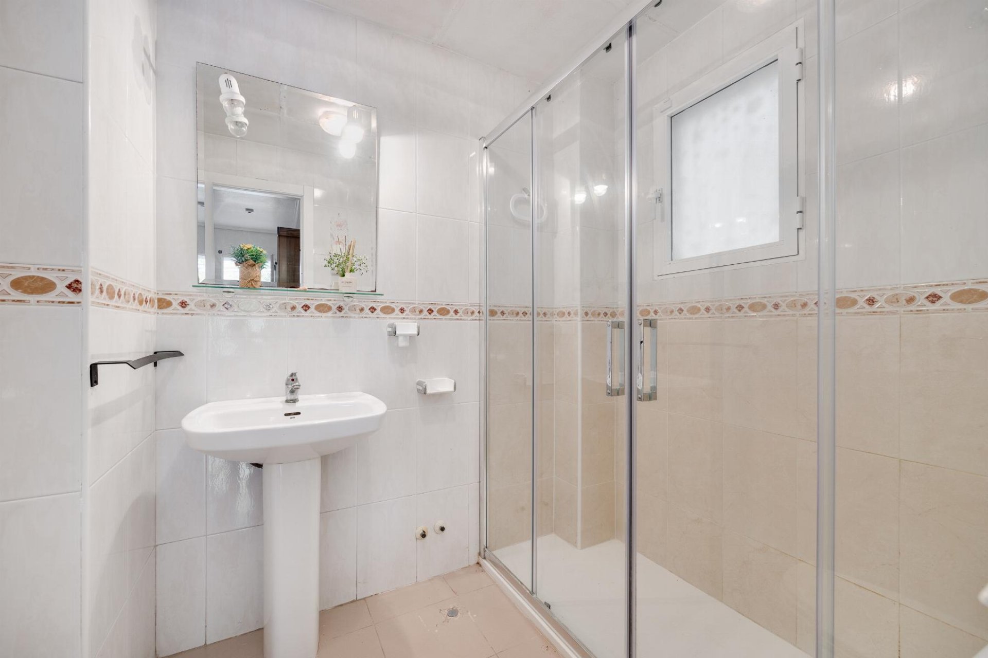 Återförsäljning - Bungalow -
Torrevieja - Playa de los Naufragos