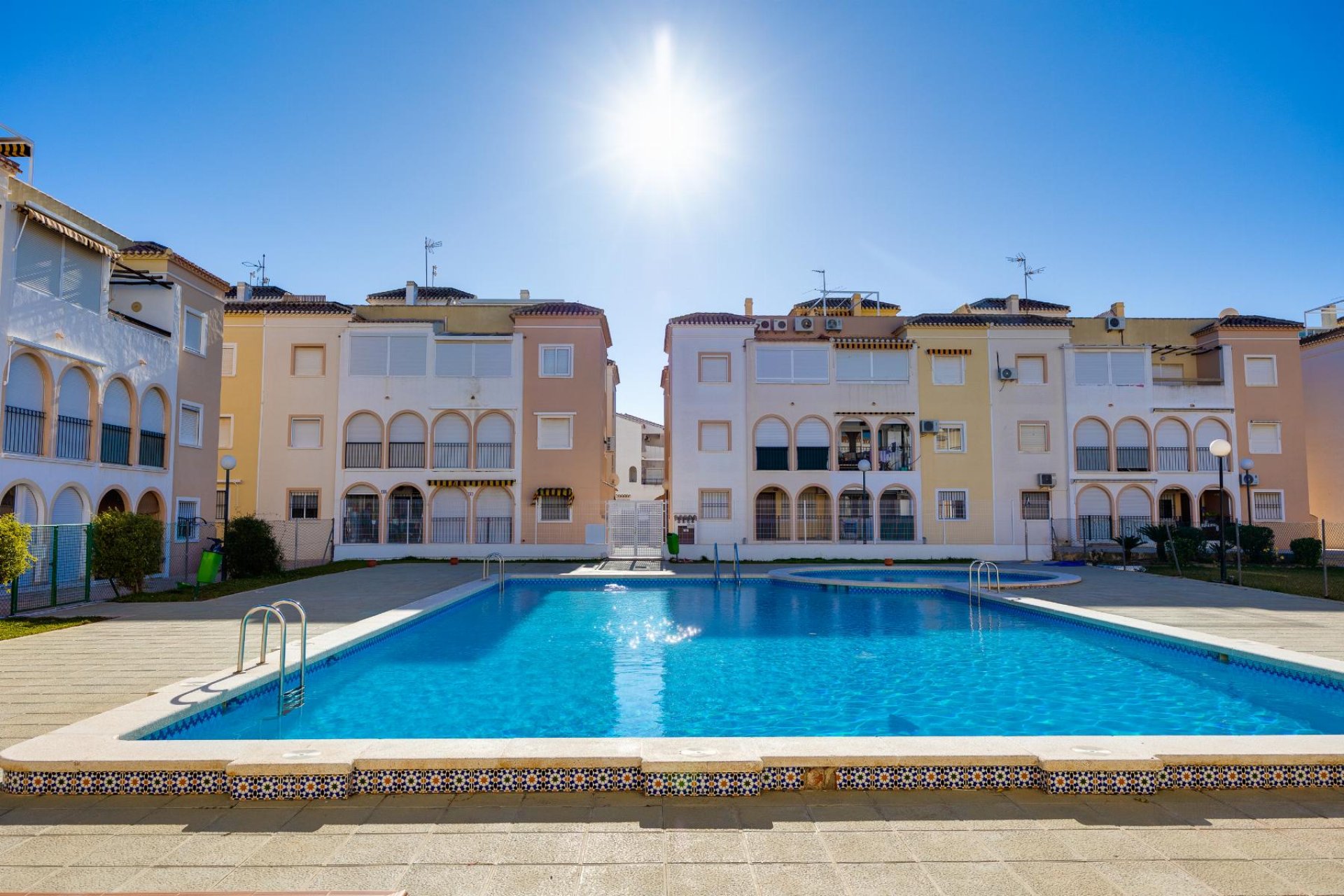 Återförsäljning - Bungalow -
Torrevieja - Playa de los Naufragos