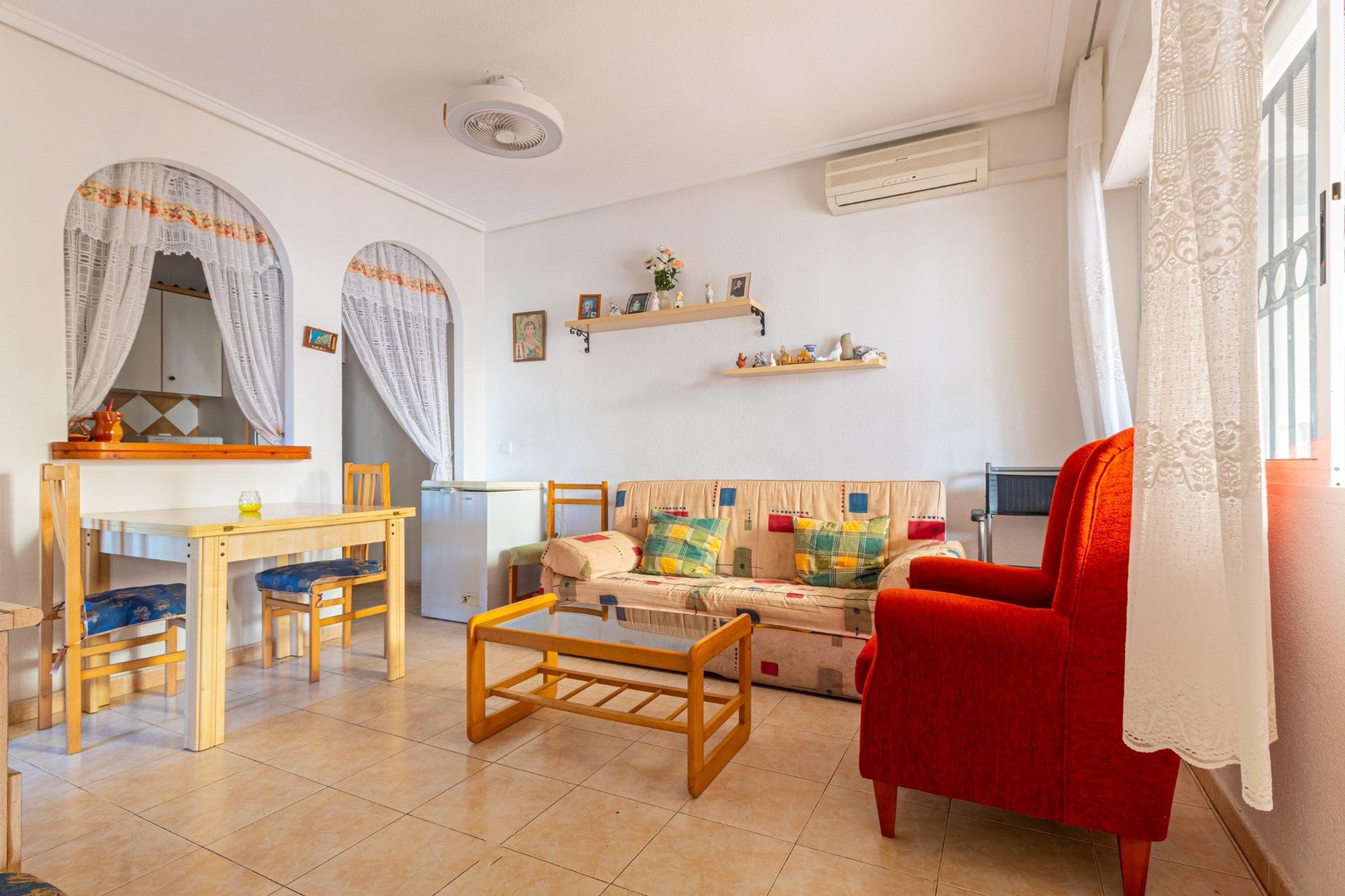 Återförsäljning - Bungalow -
Torrevieja - Playa de los Naufragos