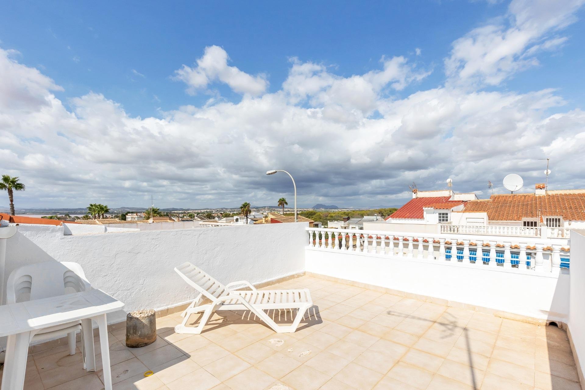 Återförsäljning - Bungalow -
Torrevieja - San luis