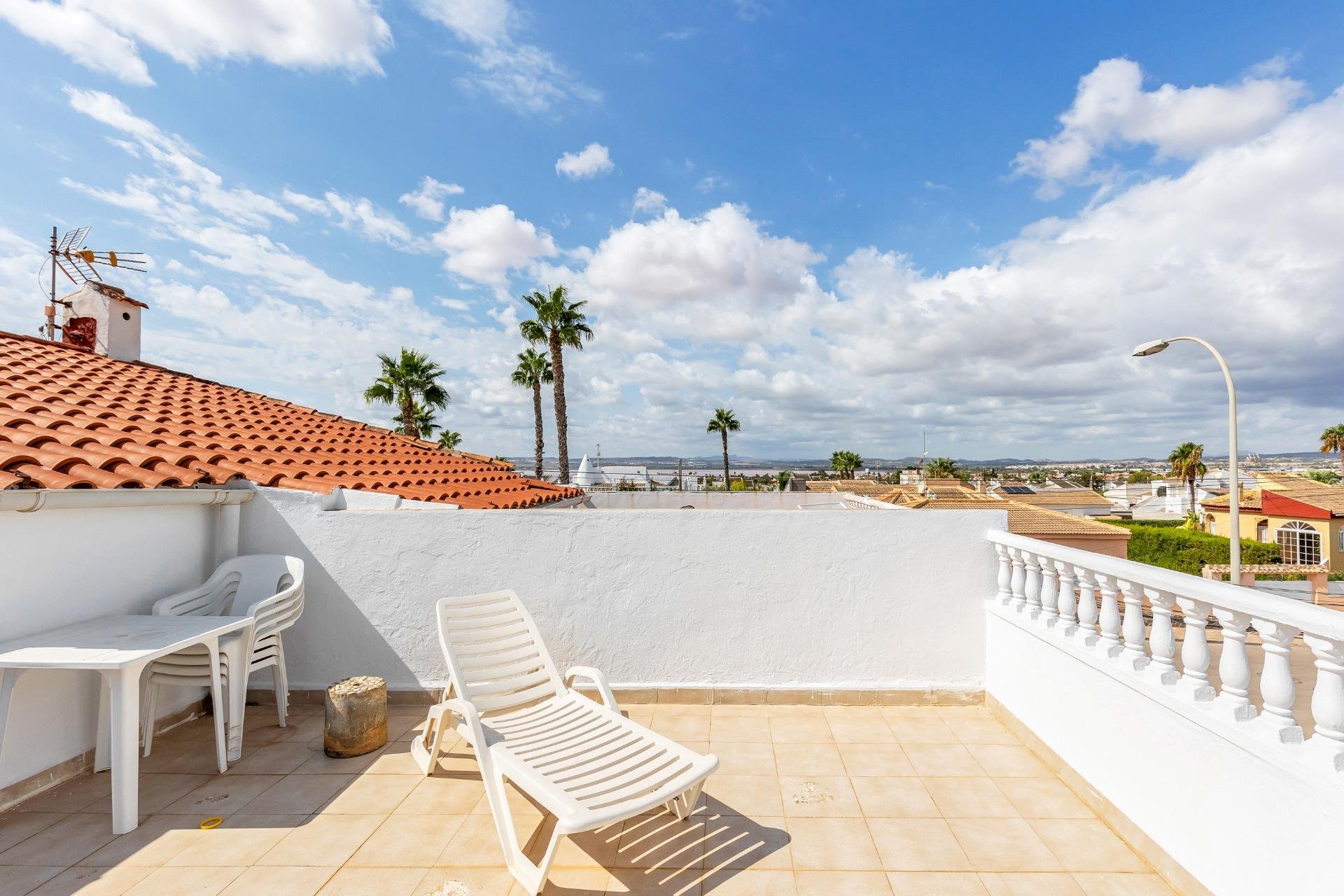 Återförsäljning - Bungalow -
Torrevieja - San luis