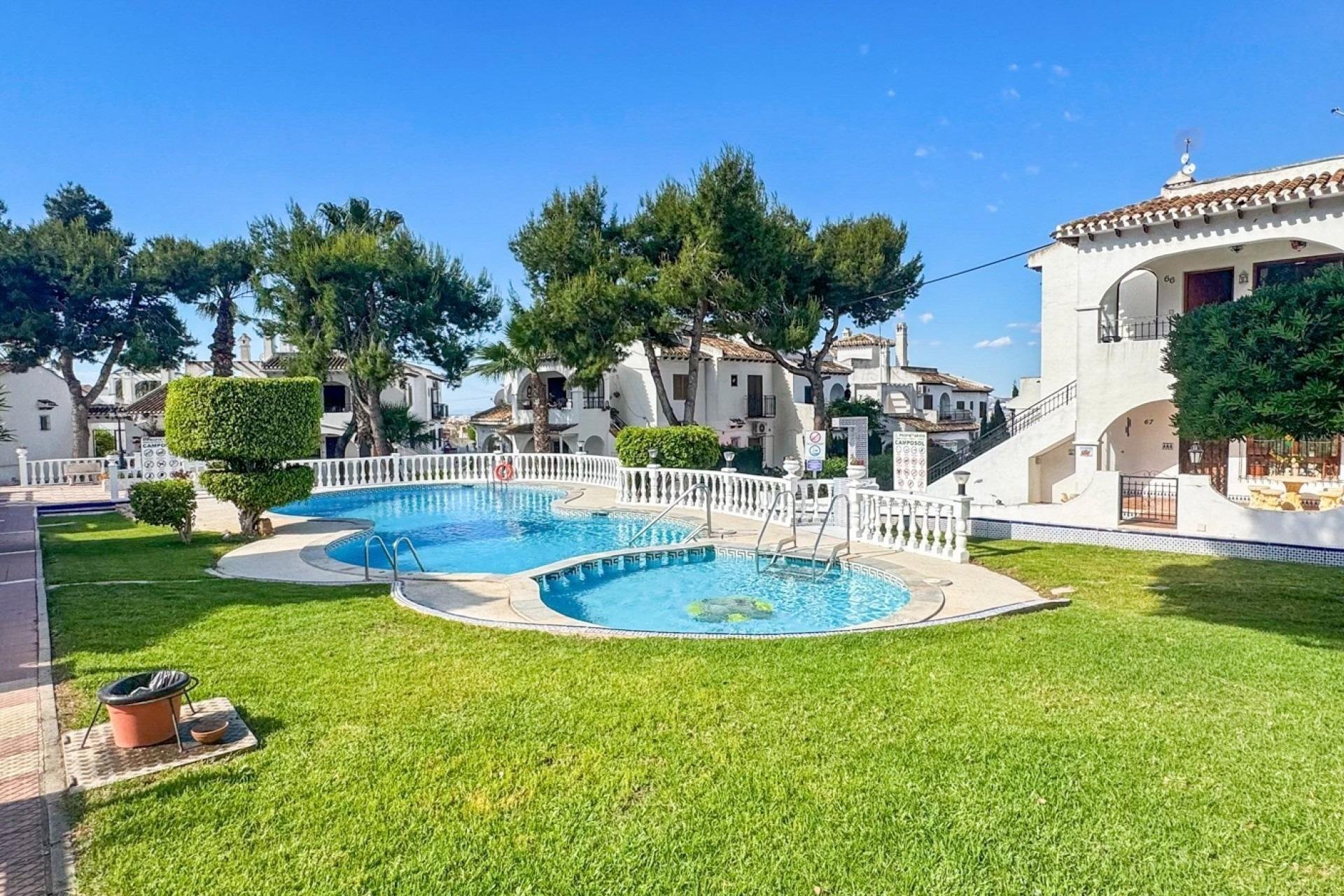 Återförsäljning - Bungalow -
Torrevieja - Torreblanca