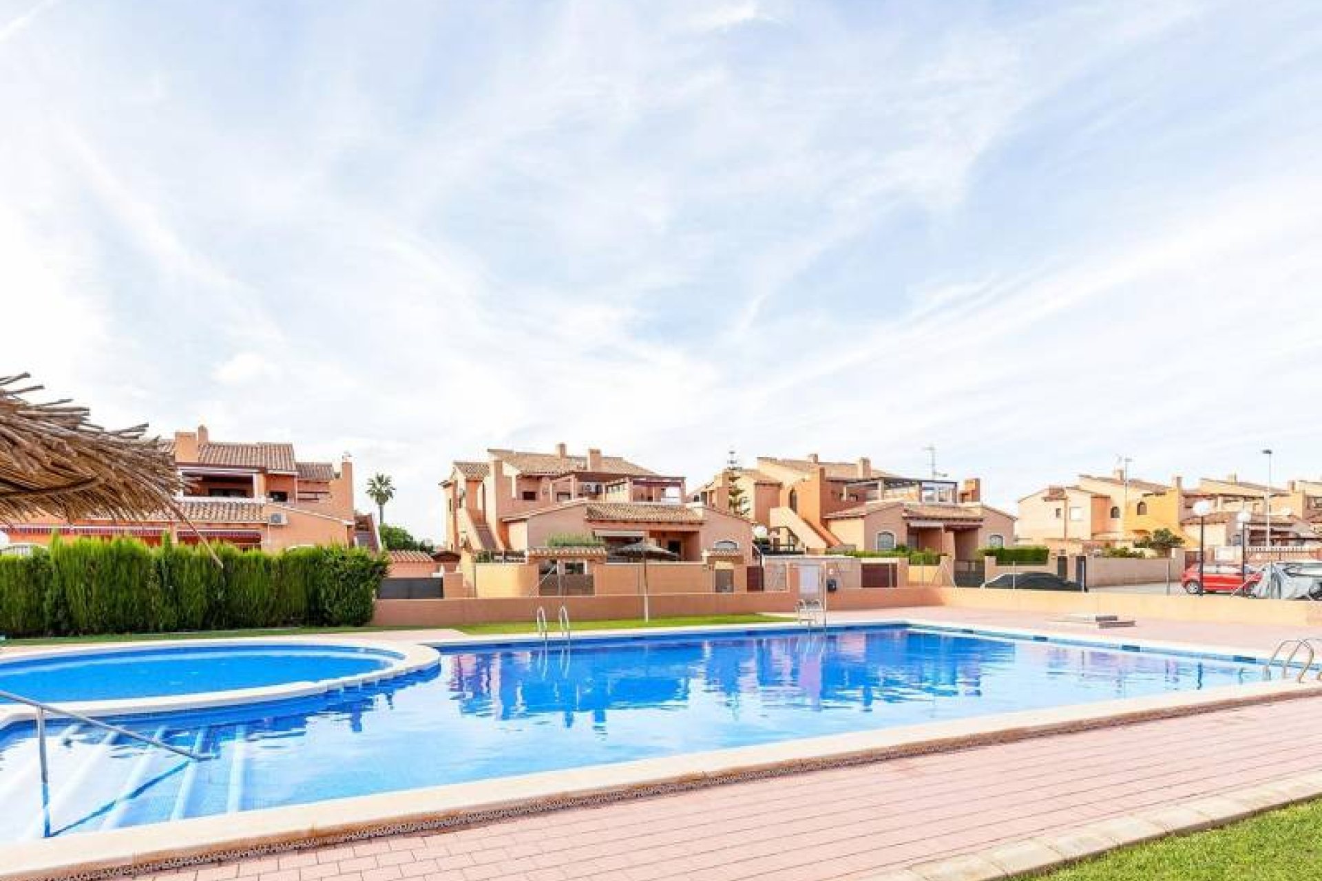 Återförsäljning - Bungalow -
Torrevieja - Torrejón