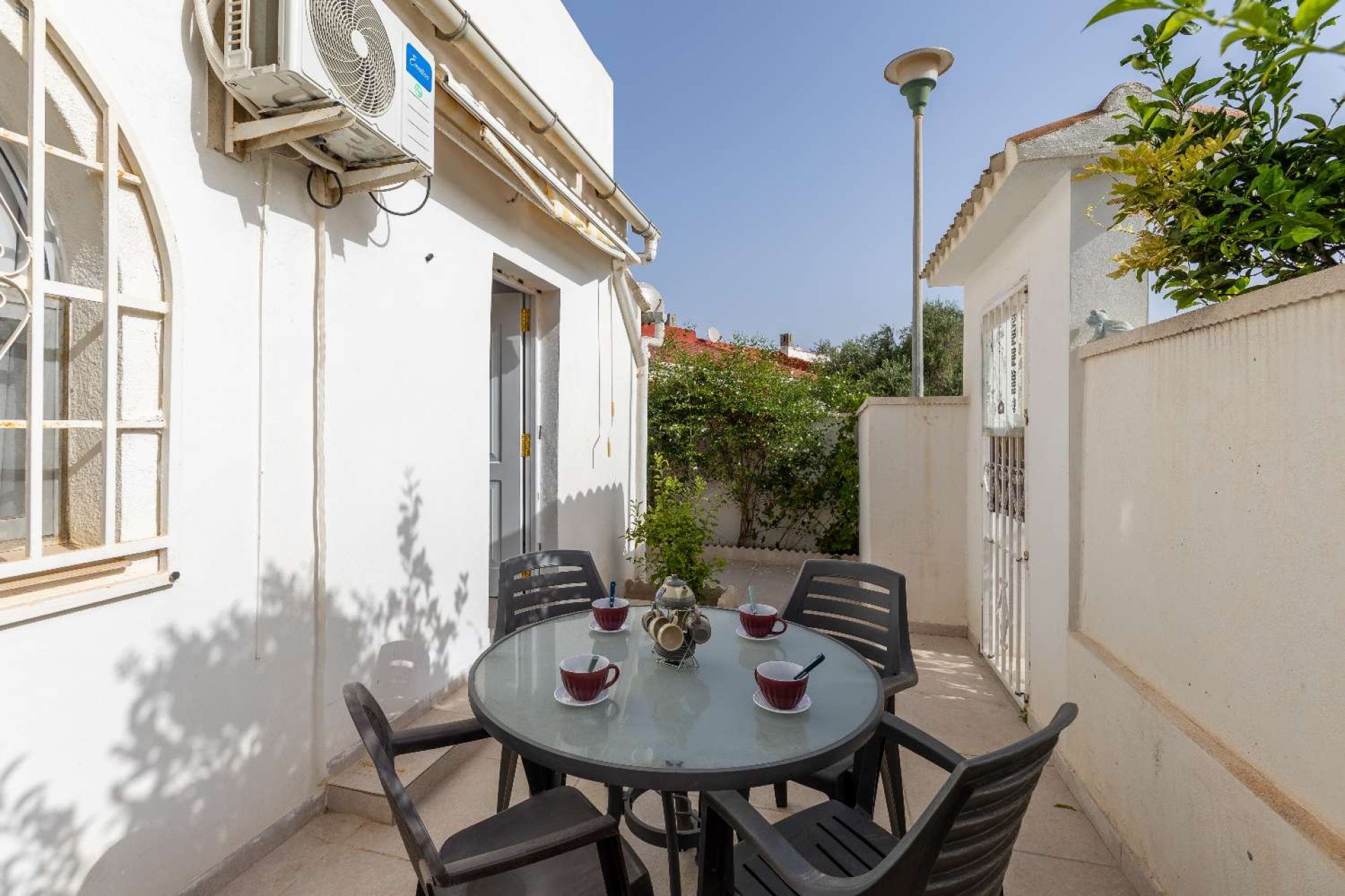 Återförsäljning - Bungalow -
Torrevieja - Torreta