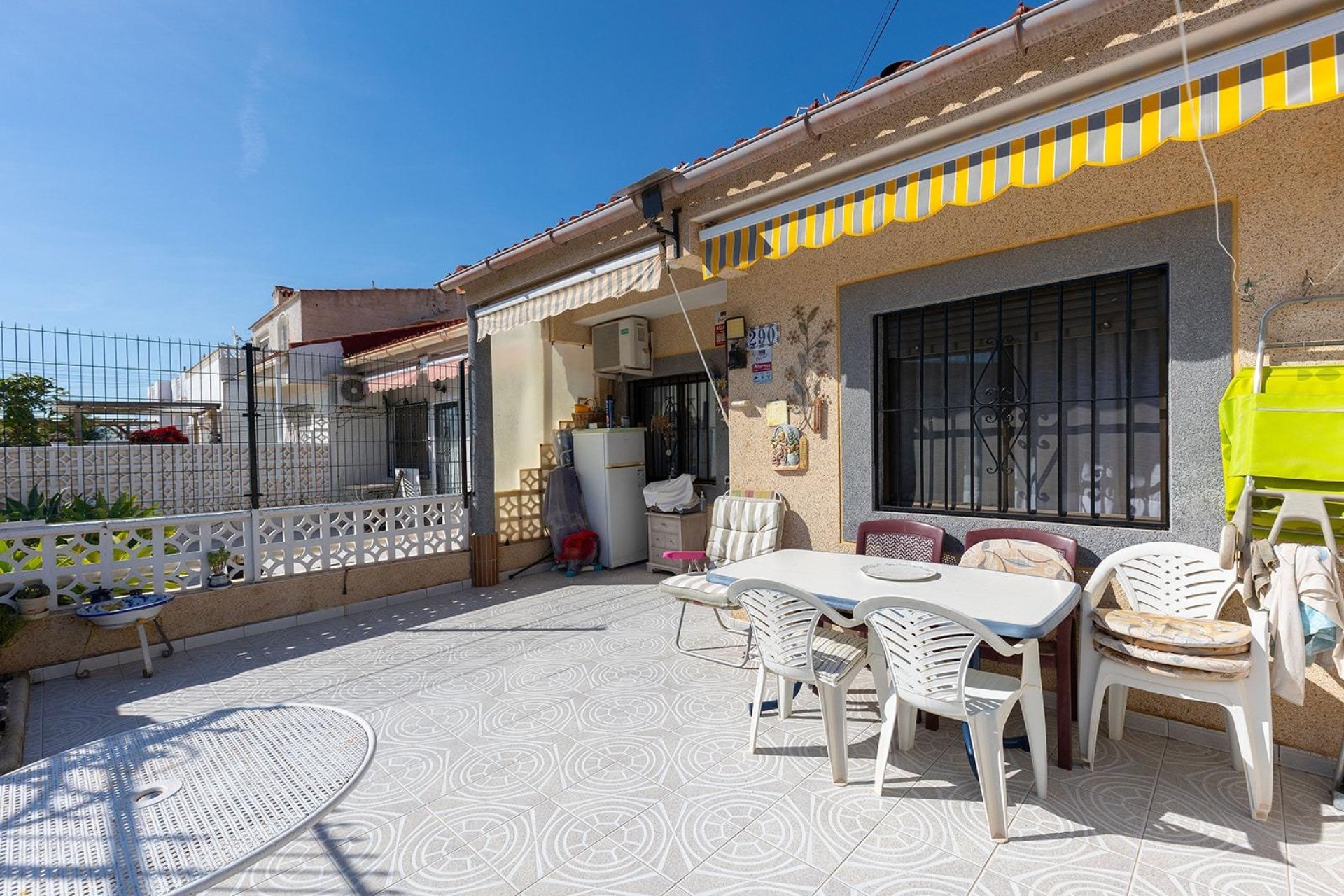 Återförsäljning - Bungalow -
Torrevieja - Torretas