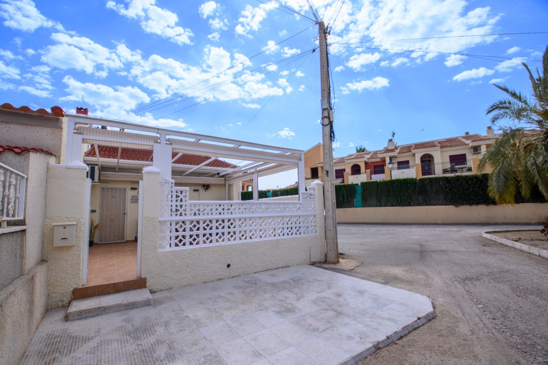 Återförsäljning - Bungalow -
Torrevieja - Torretas