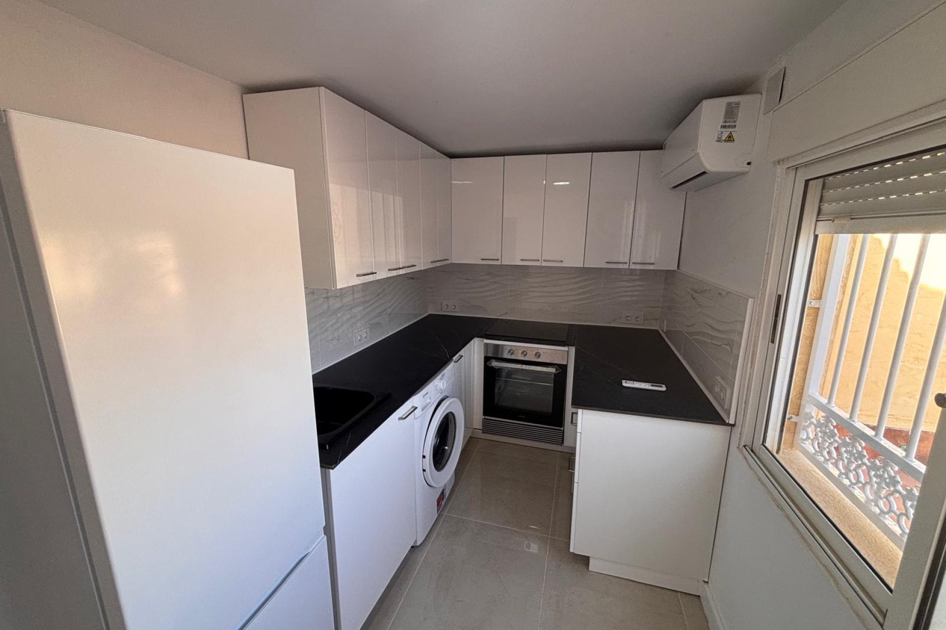 Återförsäljning - Bungalow -
Urbanización La Torreta