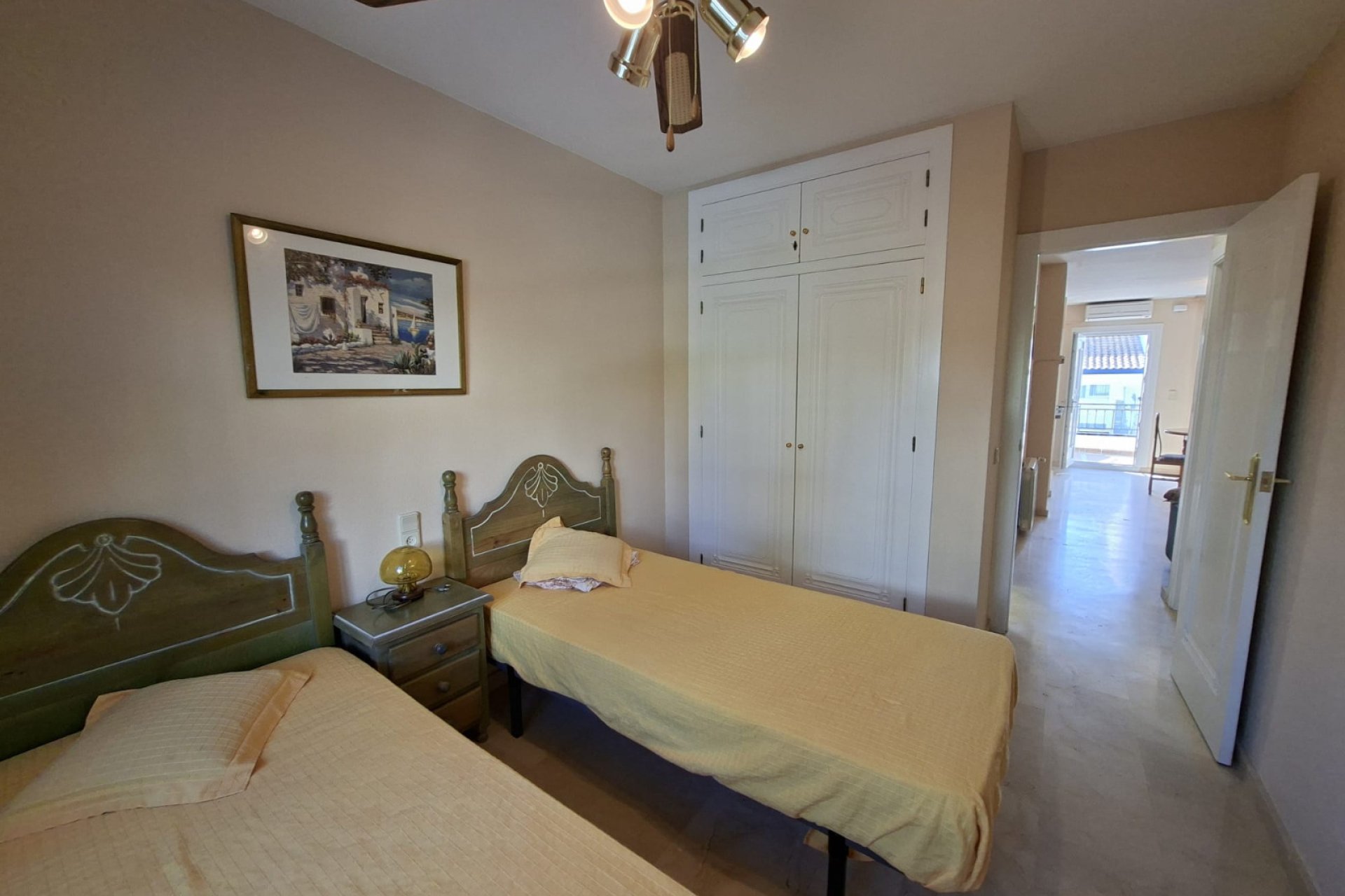 Återförsäljning - Bungalow -
Villamartin - Rioja