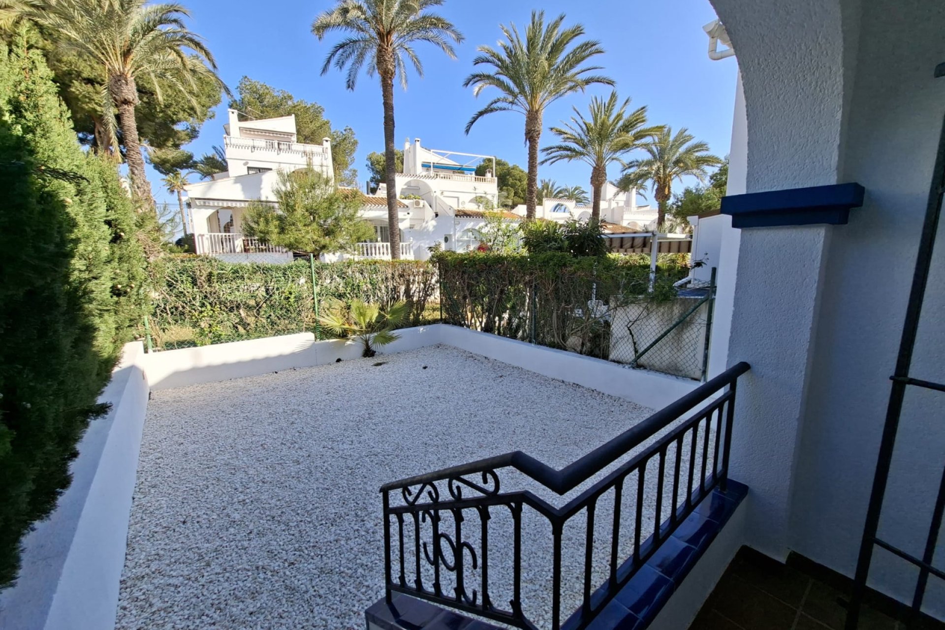 Återförsäljning - Bungalow -
Villamartin - Rioja